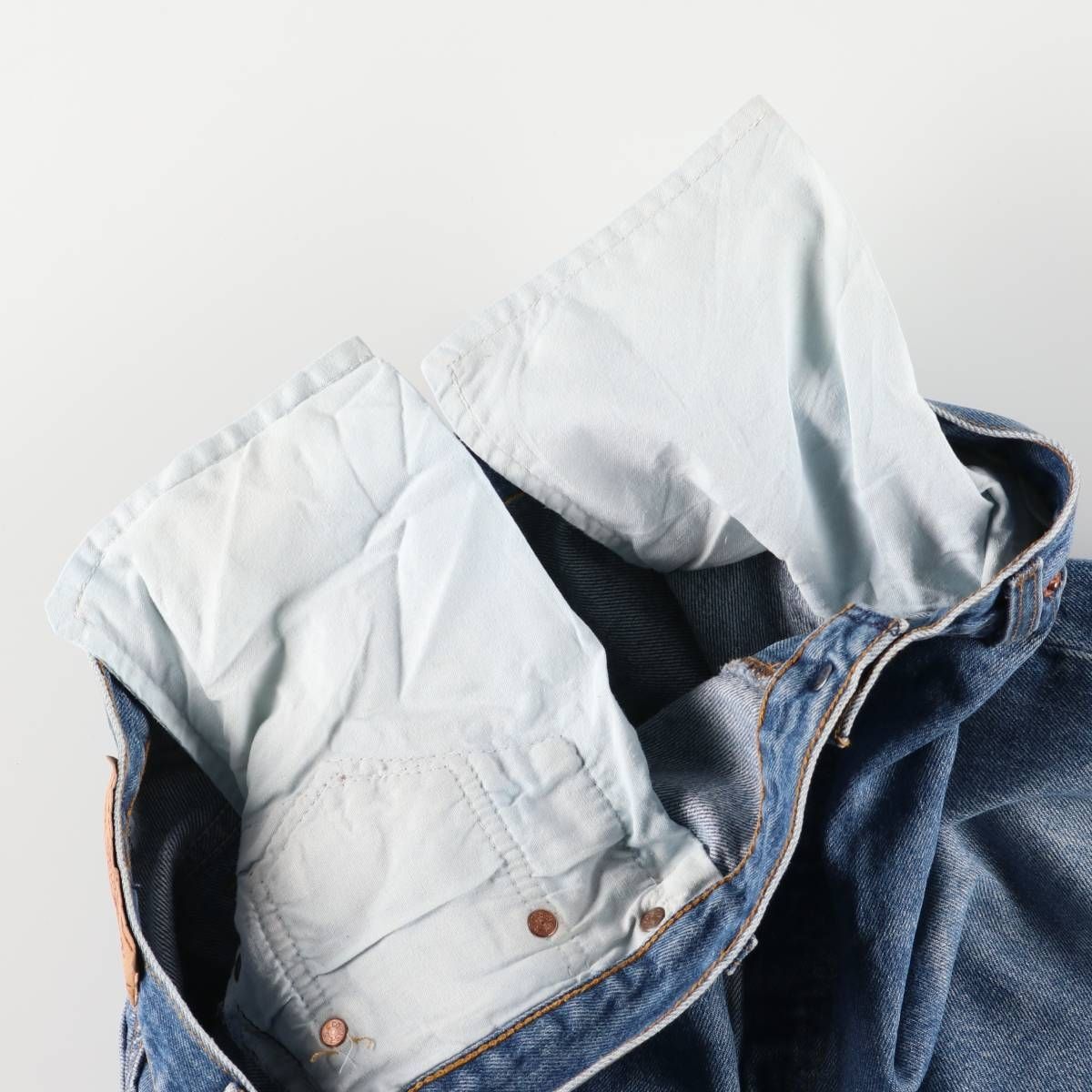 ストレートデニムパンツ