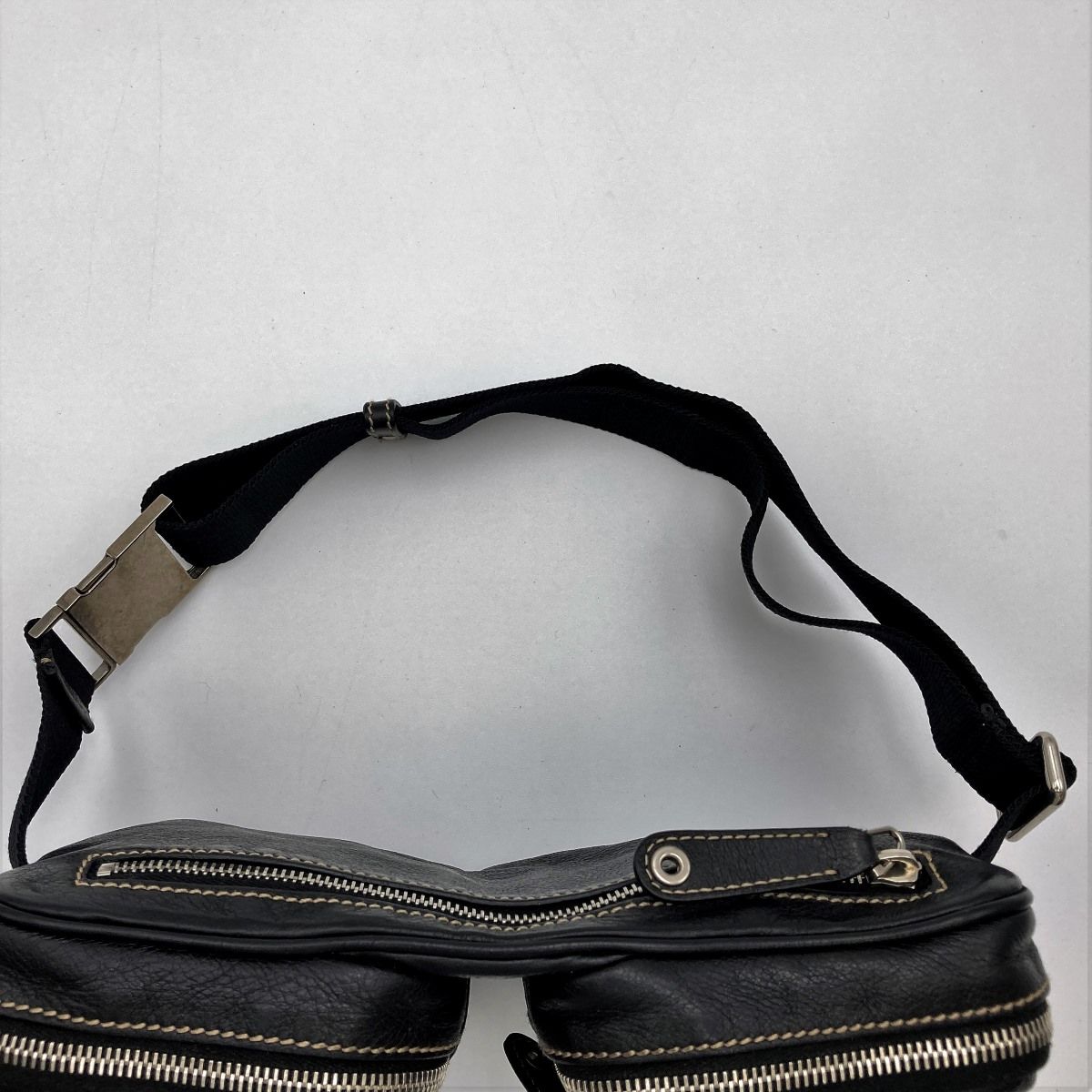 GUCCI ウエストバック　ブラック 美品 GUCCI グッチ 201846 ボディバッグ ウエストポーチ
