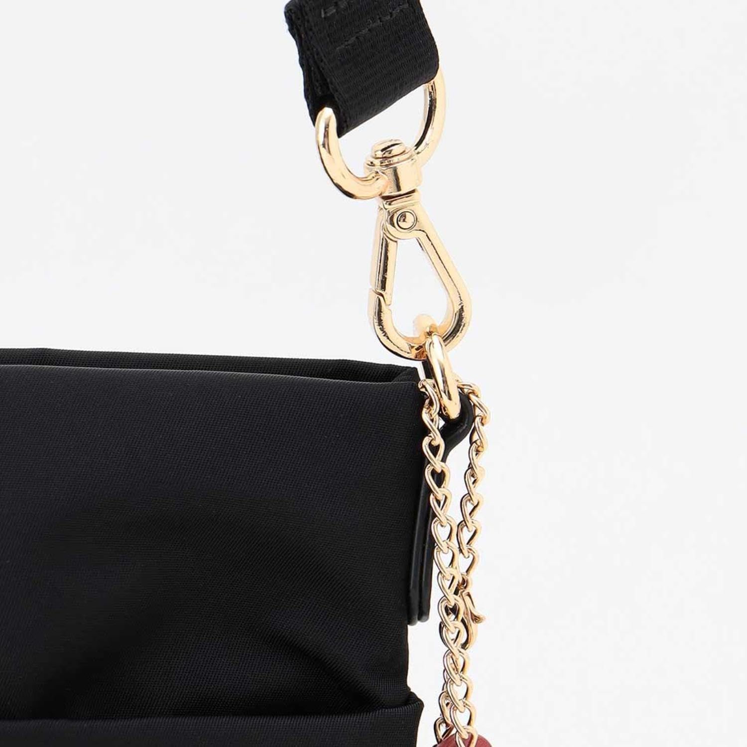 スクエアポシェット