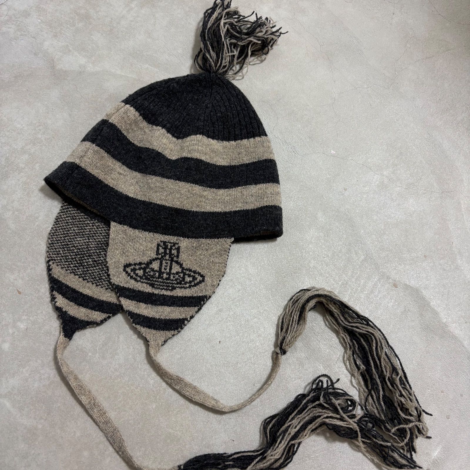 VivienneWestwood ORBフラップ付きワッチ ニット帽 ヴィヴィアンウエストウッド オーブロゴ