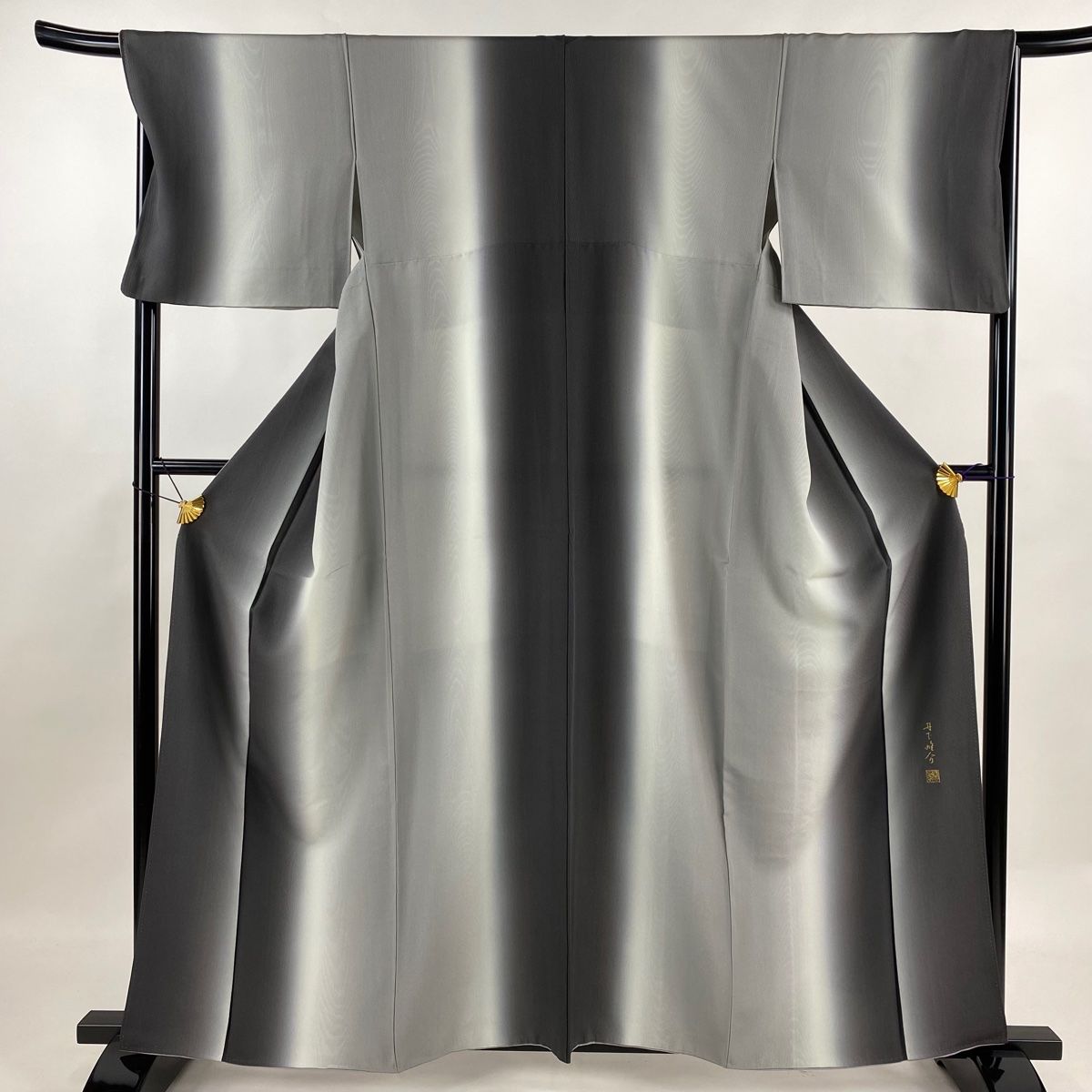 付下げ 身丈160.5cm 裄丈64cm M 袷 落款 葉 ぼかし 灰色 正絹 美品  