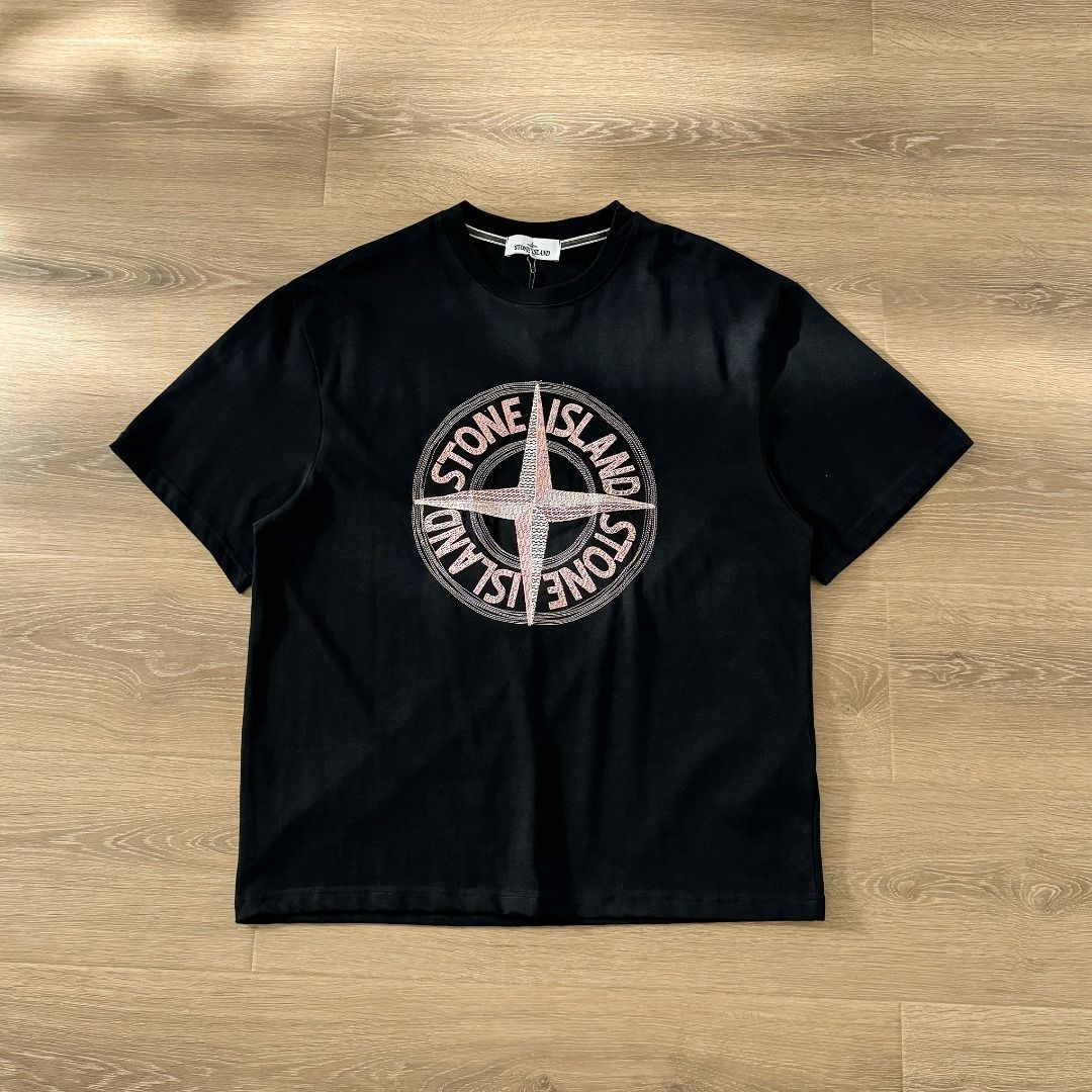 Stone Island 刺繍入り半袖 T シャツ