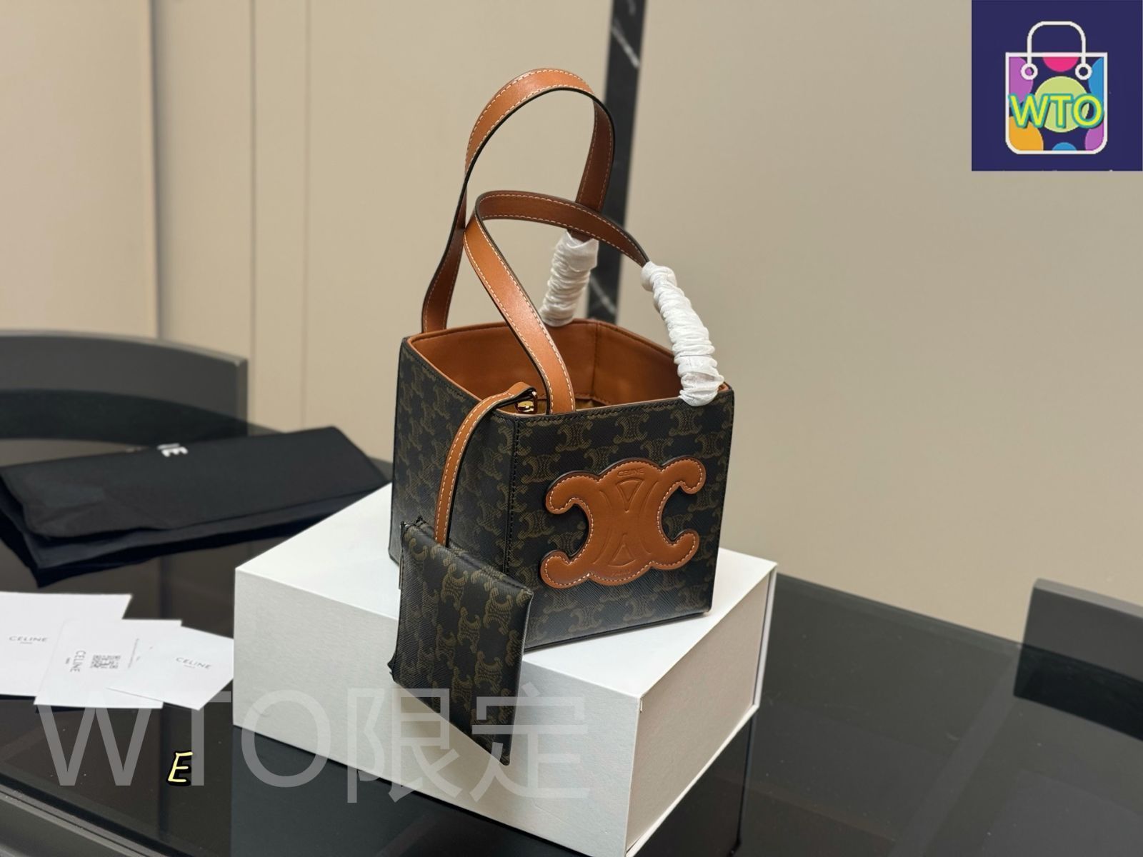 CELINEハンドバッグ 今日特価】Celine New Handheld Box Bag Monogram（セリーヌ