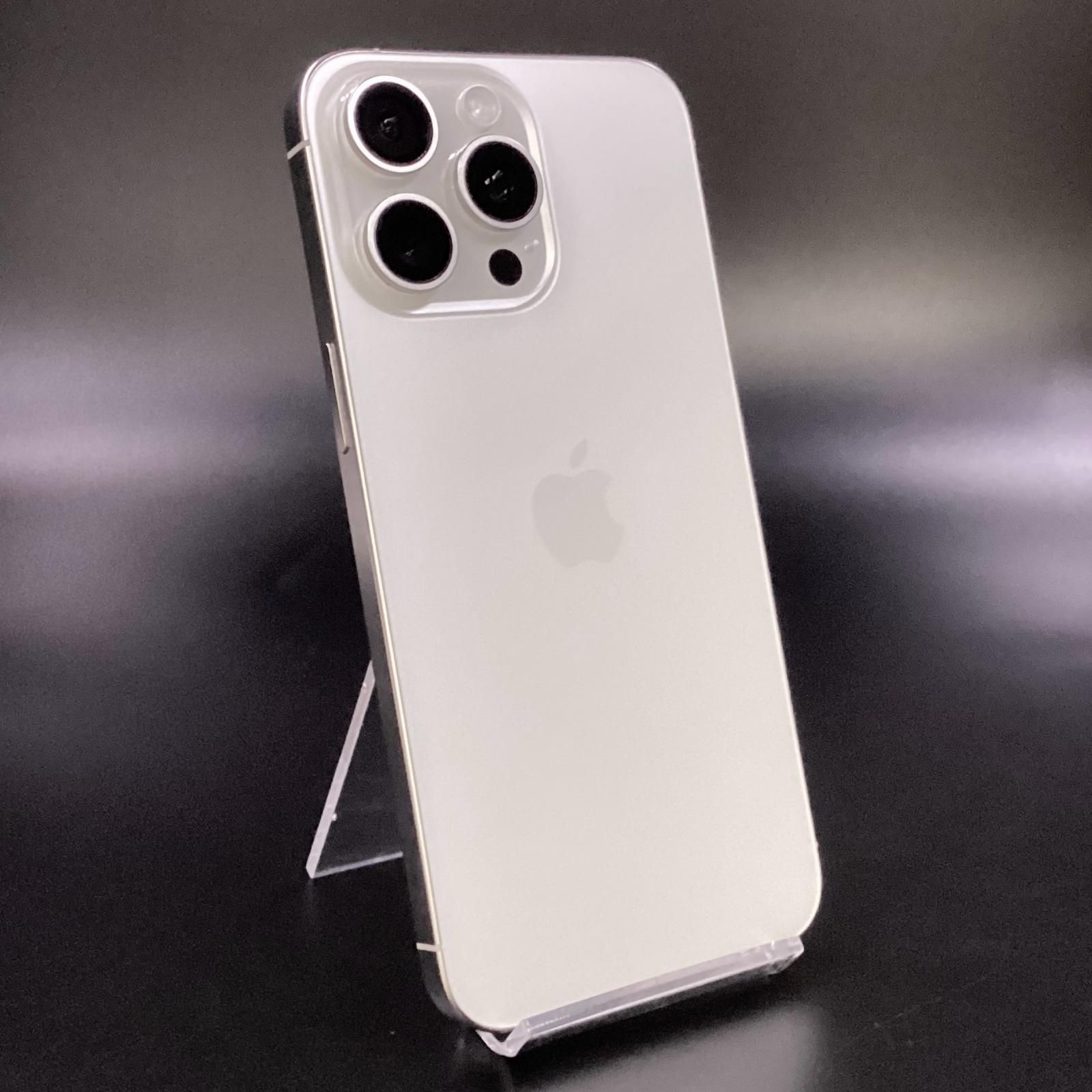 iPhone 15 Pro Max 256GB ホワイトチタニウム au 美品 動作確認