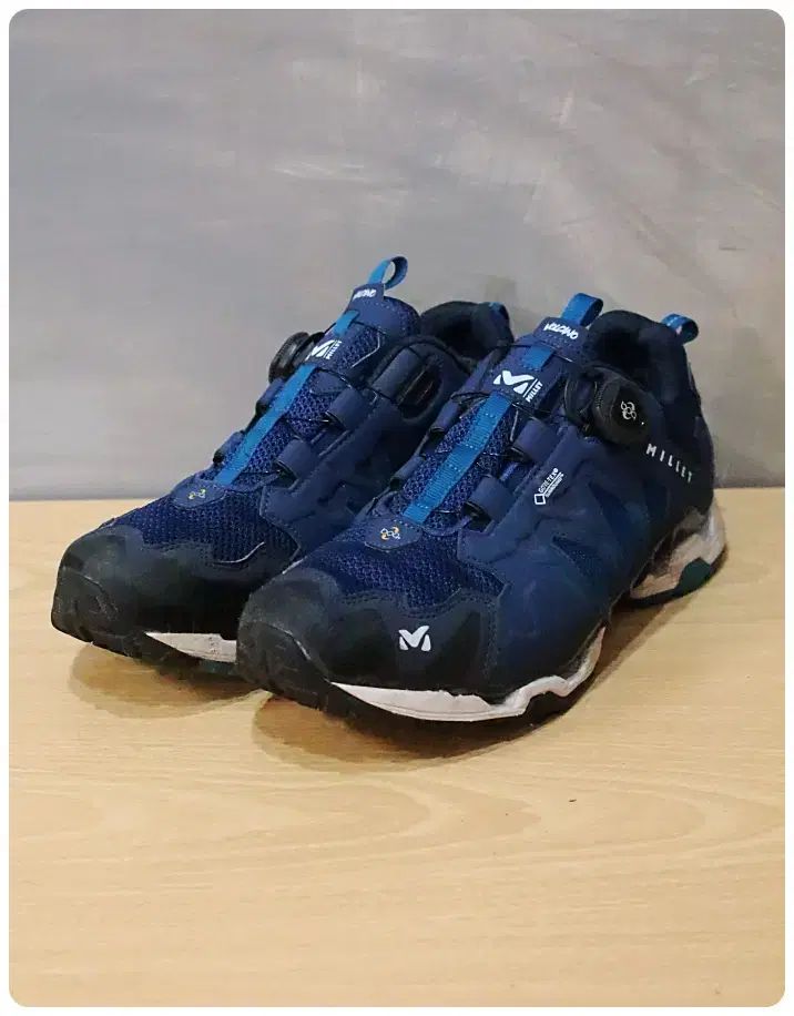 270 MILLET ミレー GORE-TEX ゴアテックス アーチステップ ボルケーノ トレッキング シューズ