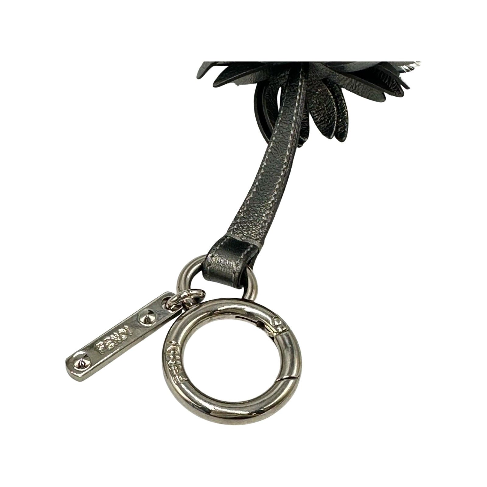 【未使用　レアなブルー　⭐︎定価88,000円】フェンディ　フルーツチャーム FENDI フェンディ 財布 フェンディローマ 二つ折ZIP長財布