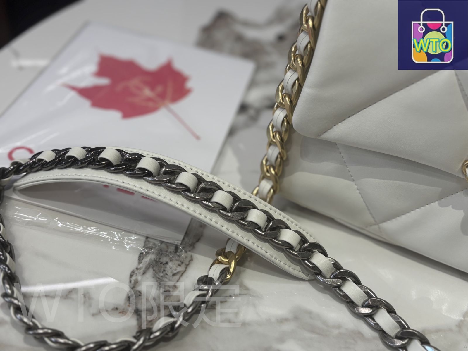 今日特価】Chanel シャネル 19バッグシリーズ 高級感溢れる質感