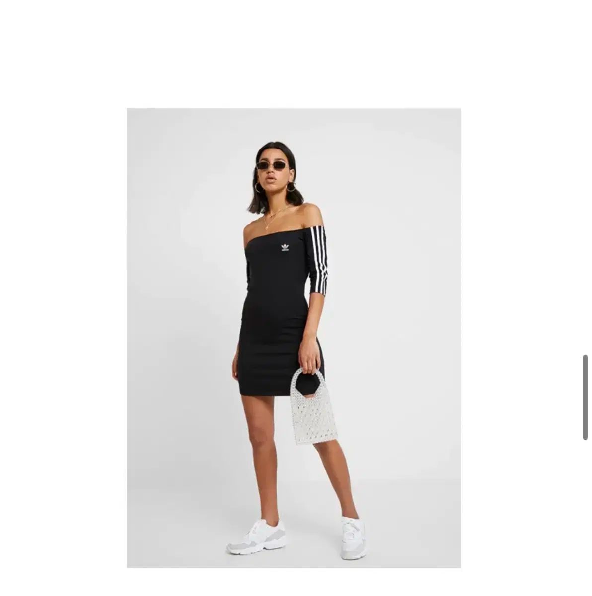 adidasミニワンピース 新品L ADIDAS 3ストライプ ミニ ワンピース