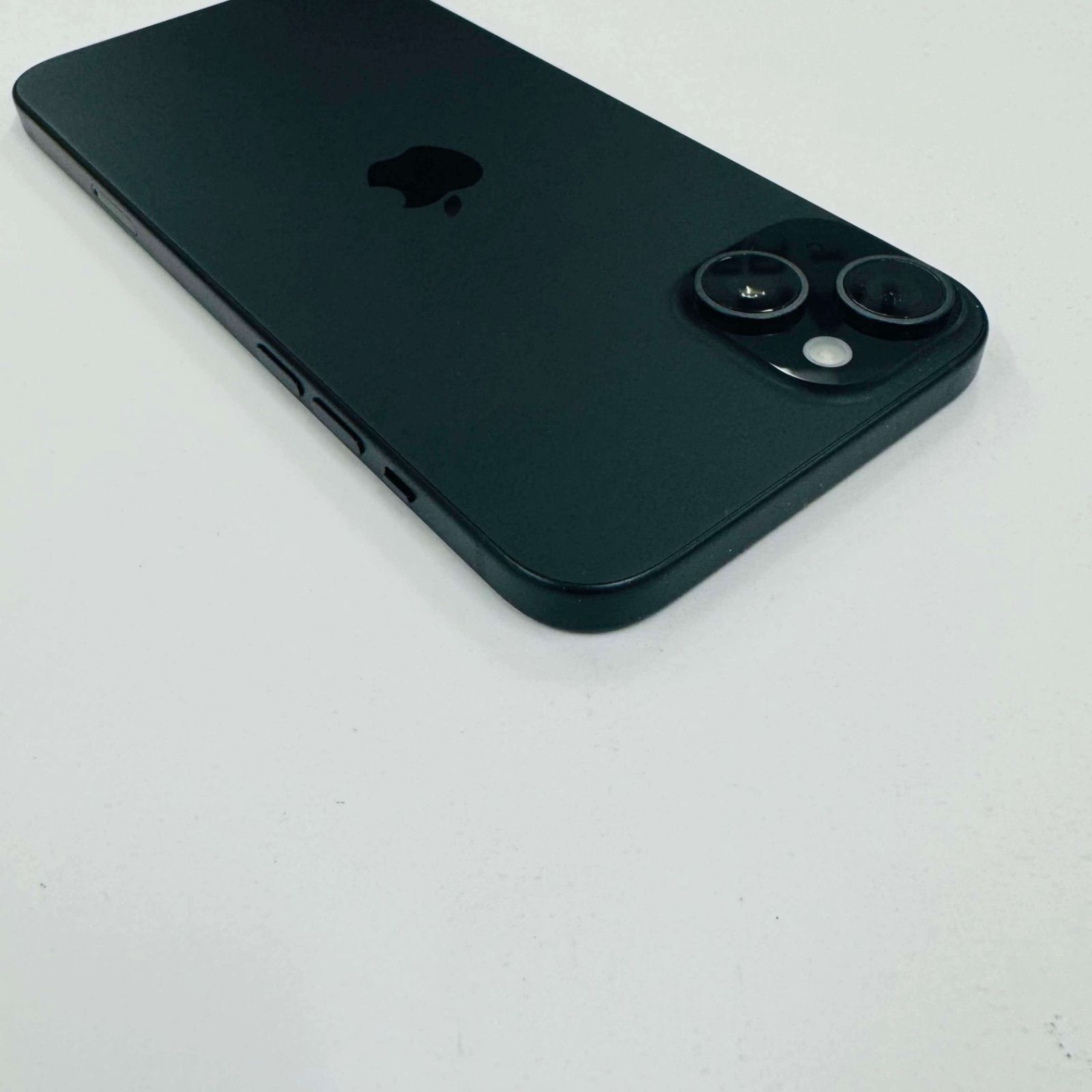 iPhone 15Plus 128 SIMフリー美品