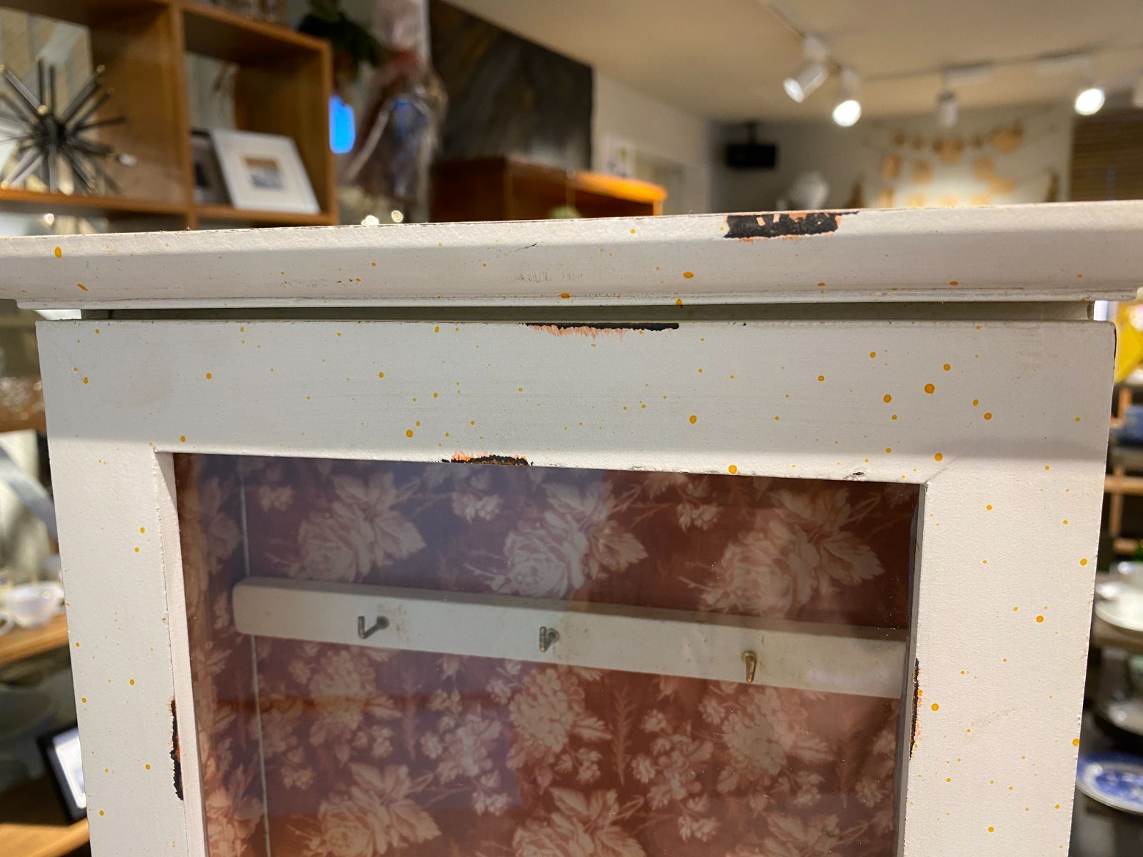 アンティーク ガラス扉ディスプレイケース ホワイト □アンティーク ガラス扉ディスプレイケース ホワイト ウォール