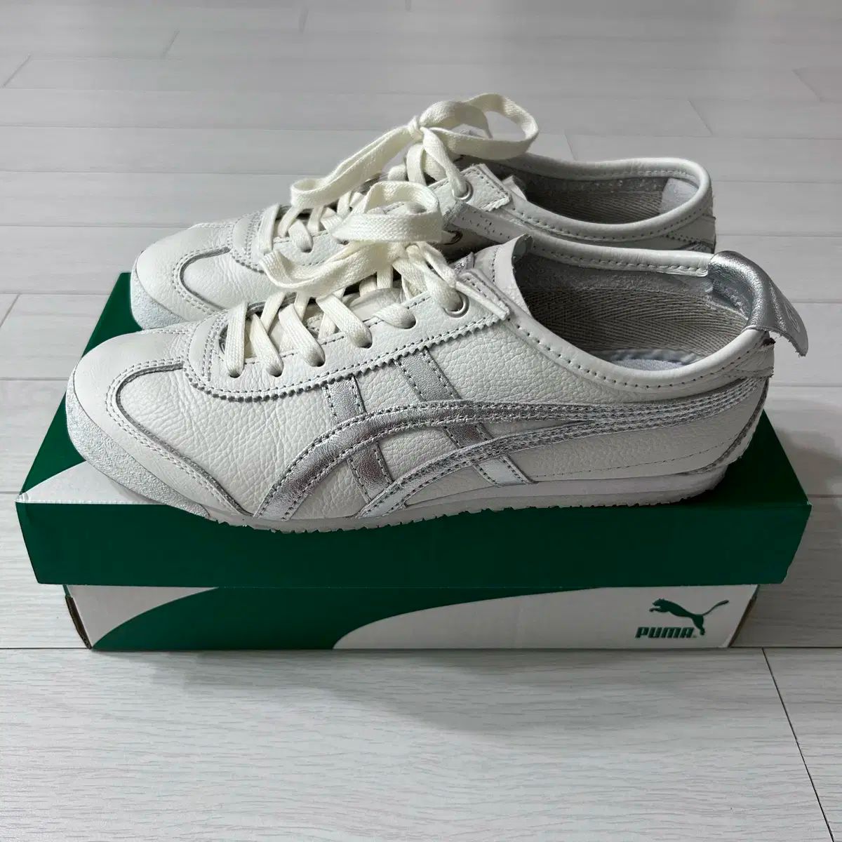 オオツニカタイカー メキシコ 66 ホワイト シルバー 225