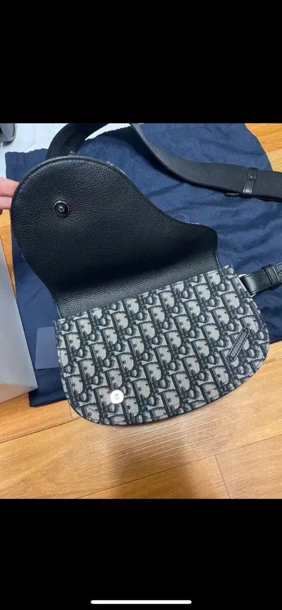 クロスバッグ