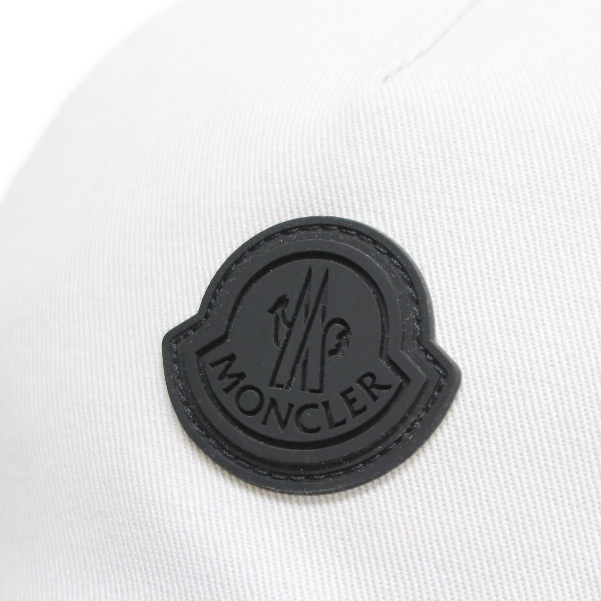 送料無料 70 MONCLER モンクレール 3B00037 04863 オフホワイト ベース