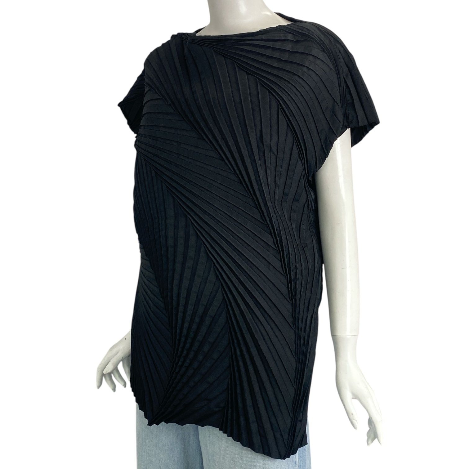 新品同様 ISSEY MIYAKE イッセイミヤケ PLEATS PLEASE プリーツ