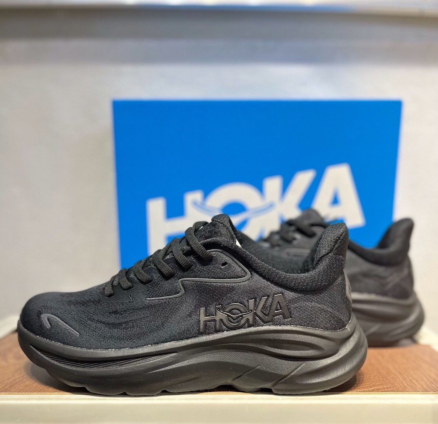 CLIFTON 10 クリフトン スニーカー ランニングシューズ ランニング マラソン ランシュー ブラック