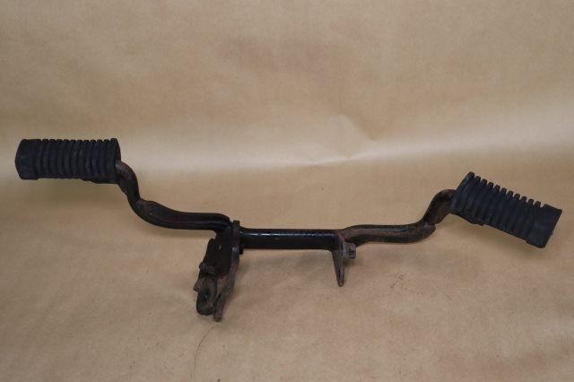 ヤマハ YB-1 FOUR UA05J ステップ左右 Y267-48