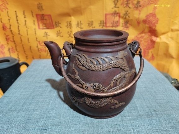 宜興紫砂観音菩薩像の彫刻 文房具 茶道具 極細工 装飾品 現代