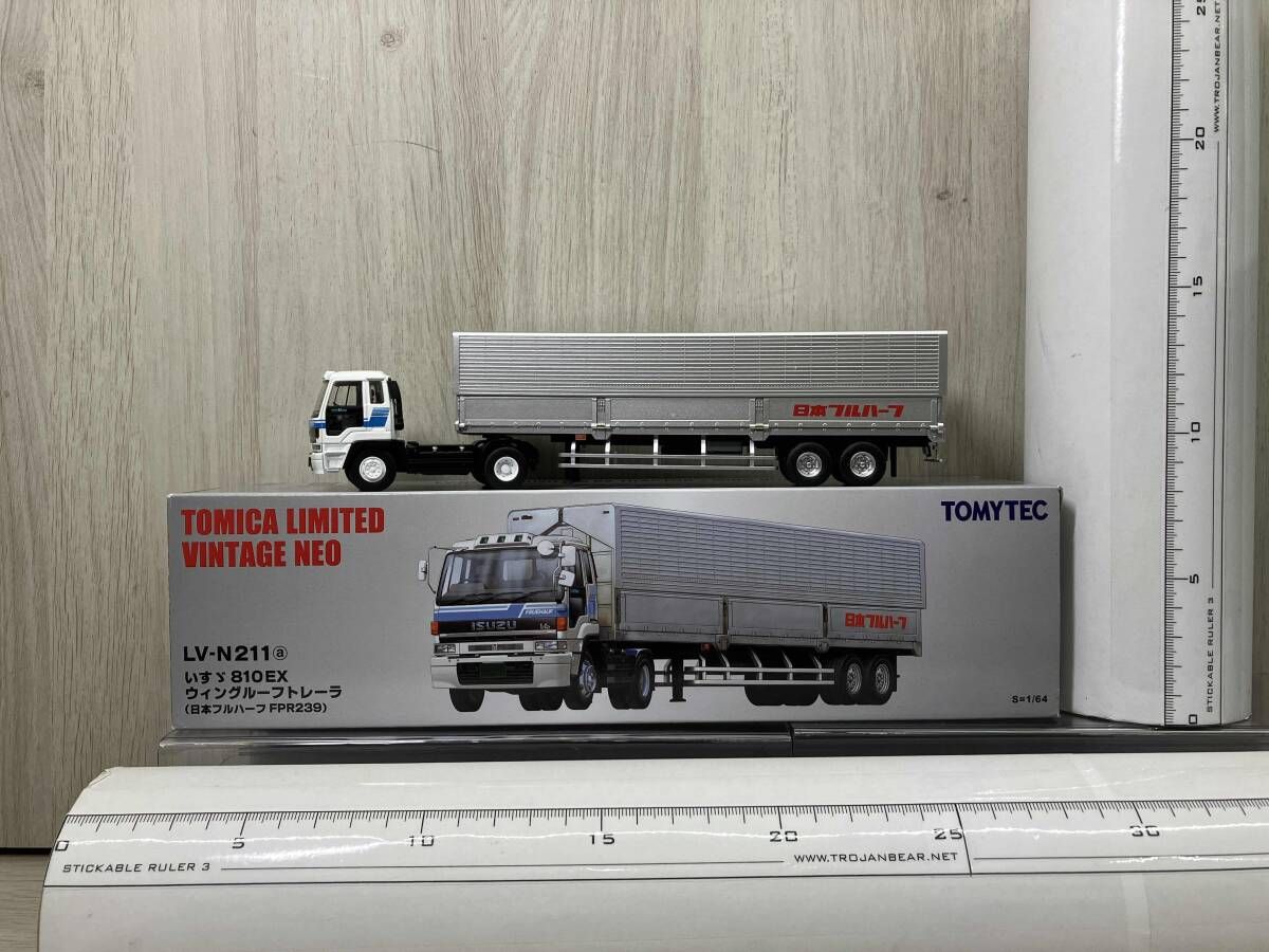トミカ LV-N211a いすゞ 810EX ウイングルｰフトレｰラ リミテッドヴィンテｰジNEO トミーテック