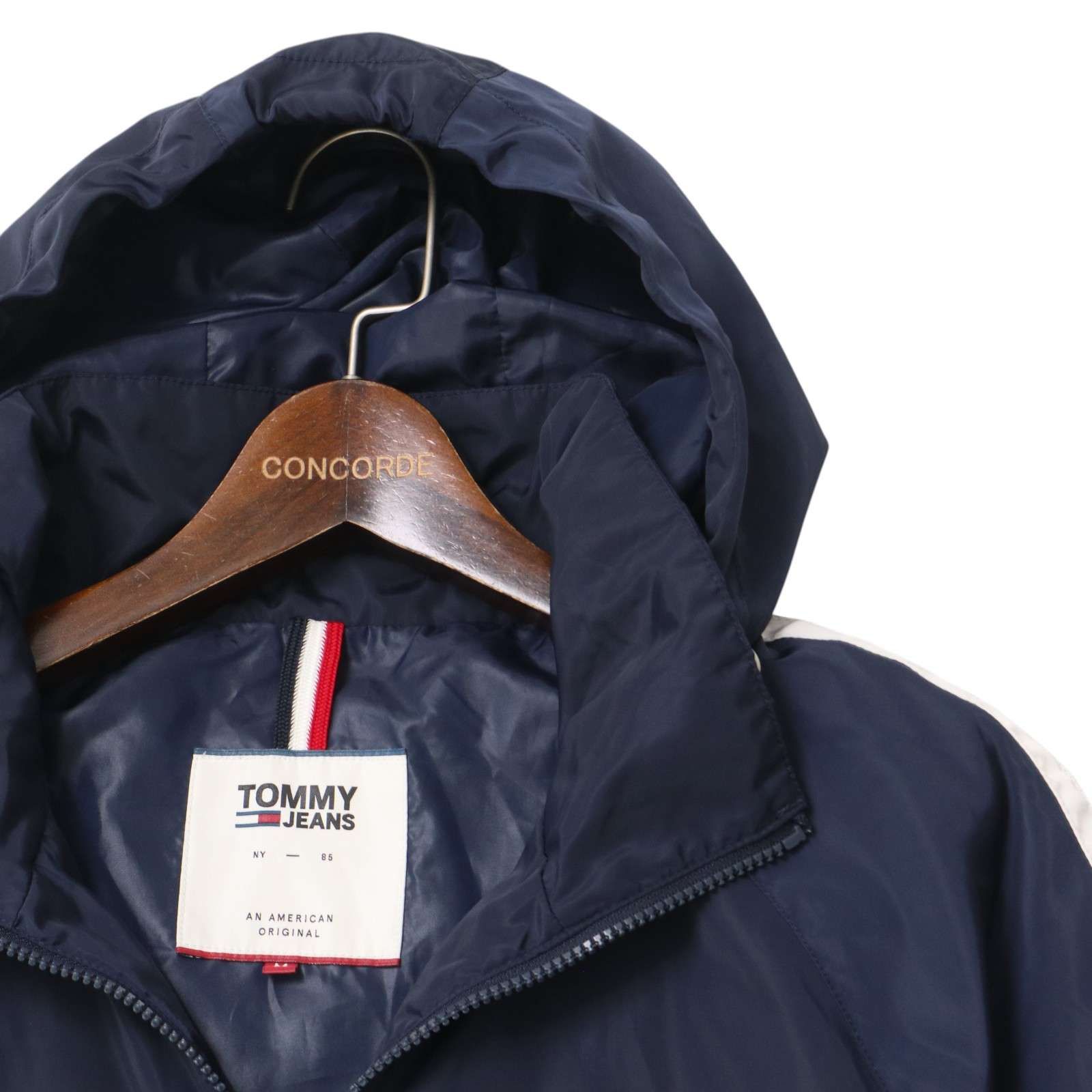TOMMY HILFIGER トミーヒルフィガー 通年☆ ウィンドブレーカー TOMMY HILFIGER トミーヒルフィガー 通年☆ ウィンドブレーカー