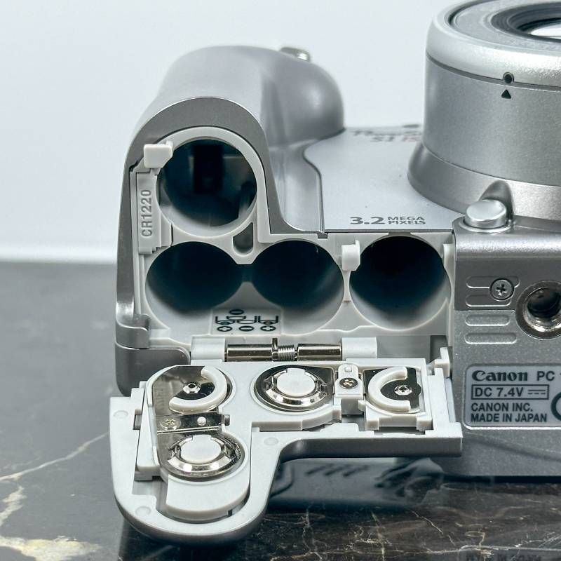 Canon 2024 Powershot S1 IS PC1058 単3電池式 CANON Powershot S1 IS