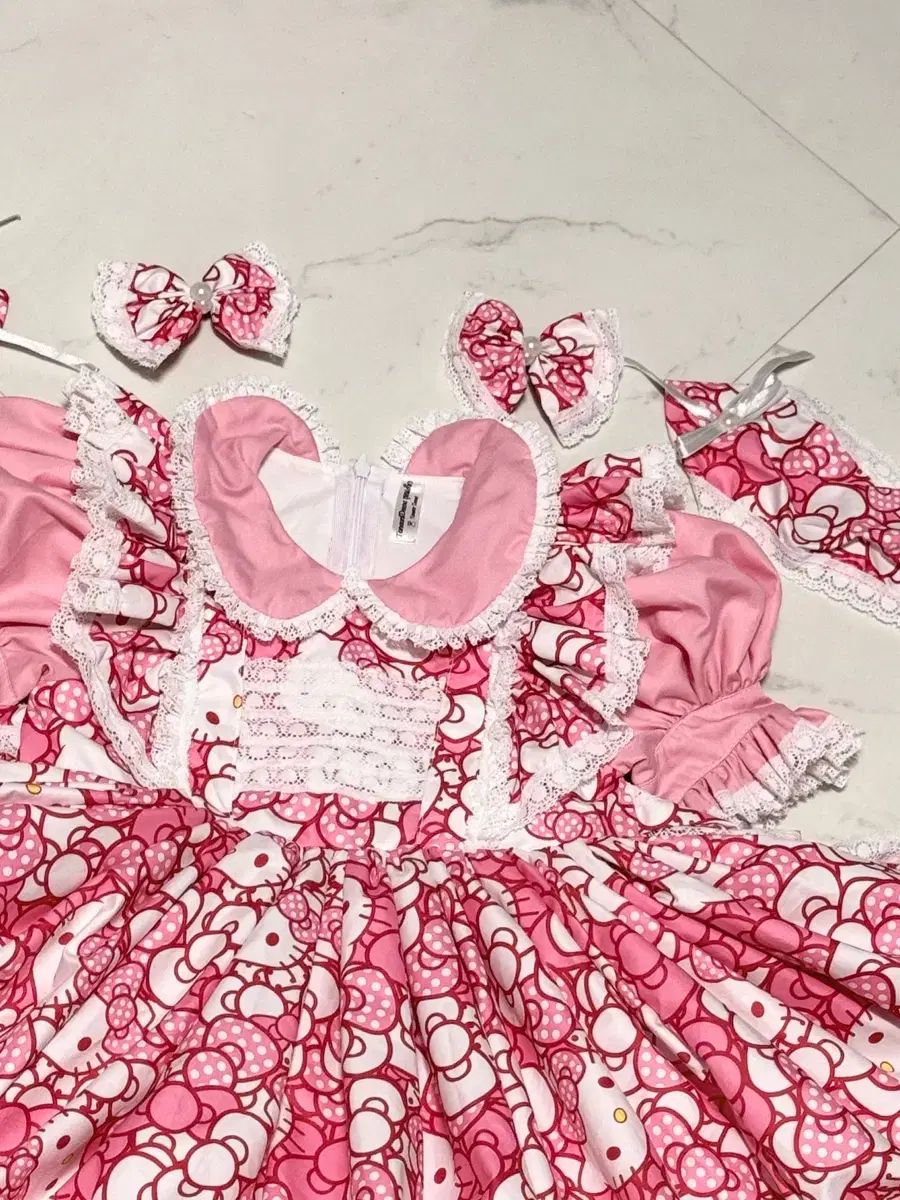 ハローキティ ハンドメイド ONE PIECE