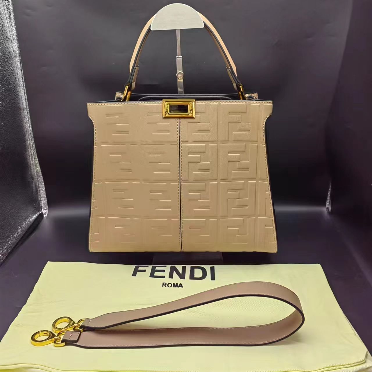 極上美品✨FENDI ハンドバッグ ショルダーバッグ - メルカリ