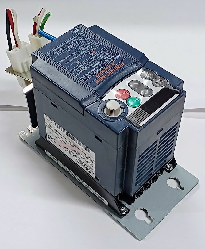 特許タツノ式ガソリン計量機 使用電力100V