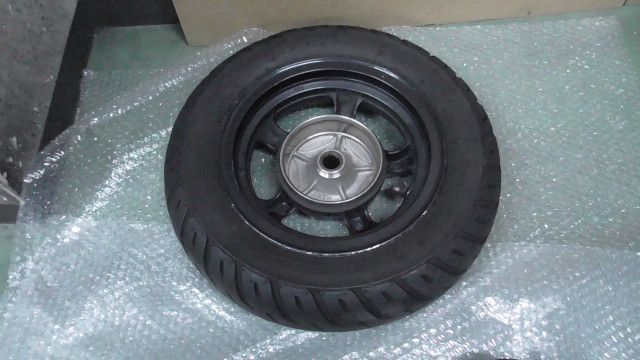 ジャイロキャノピー HVファクトリー ノーマル6穴ワイドホイールタイヤ２本セット ジャイロキャノピー HVファクトリー ノーマル6穴ワイドホイール