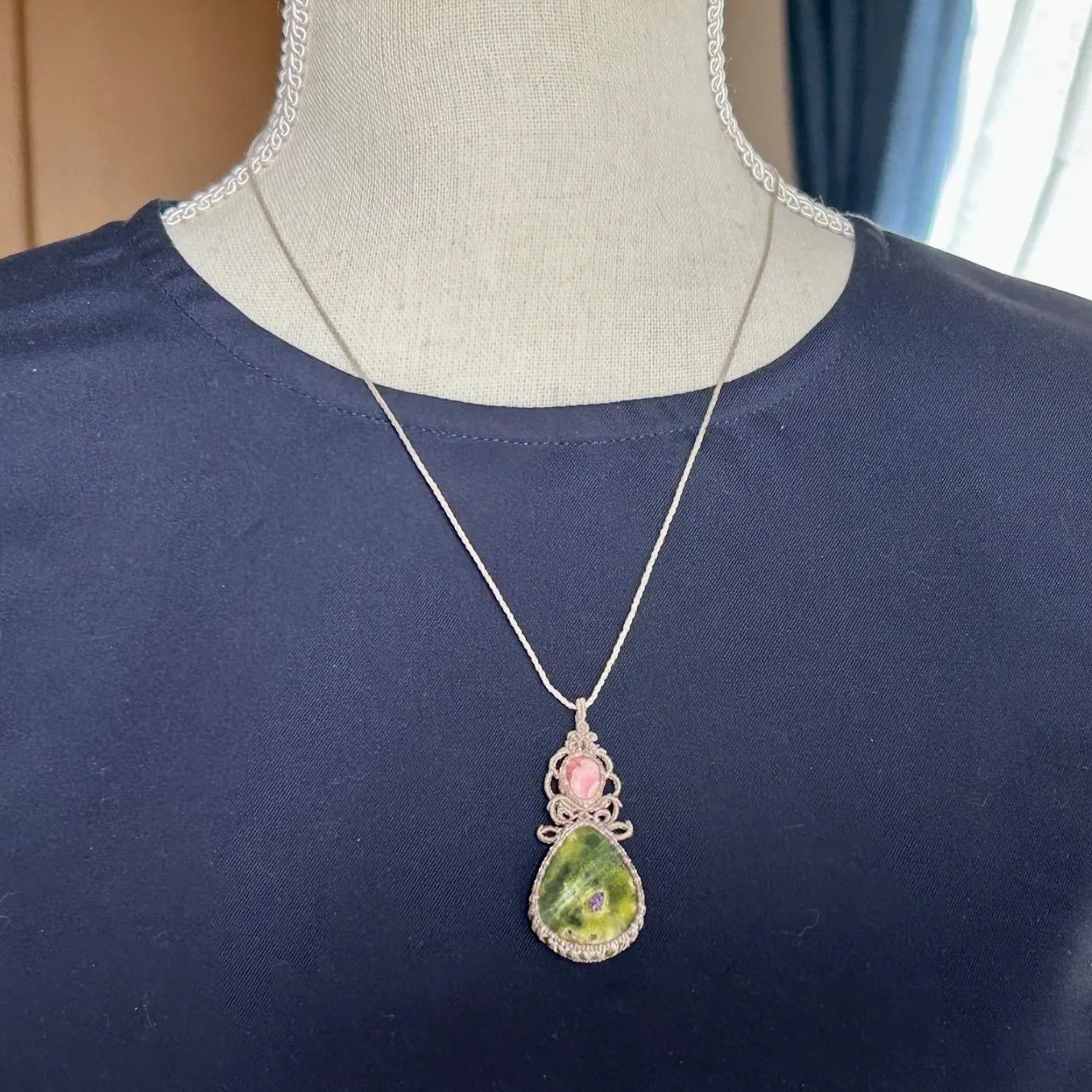 アトランティサイト、インカローズのマクラメネックレス 注文