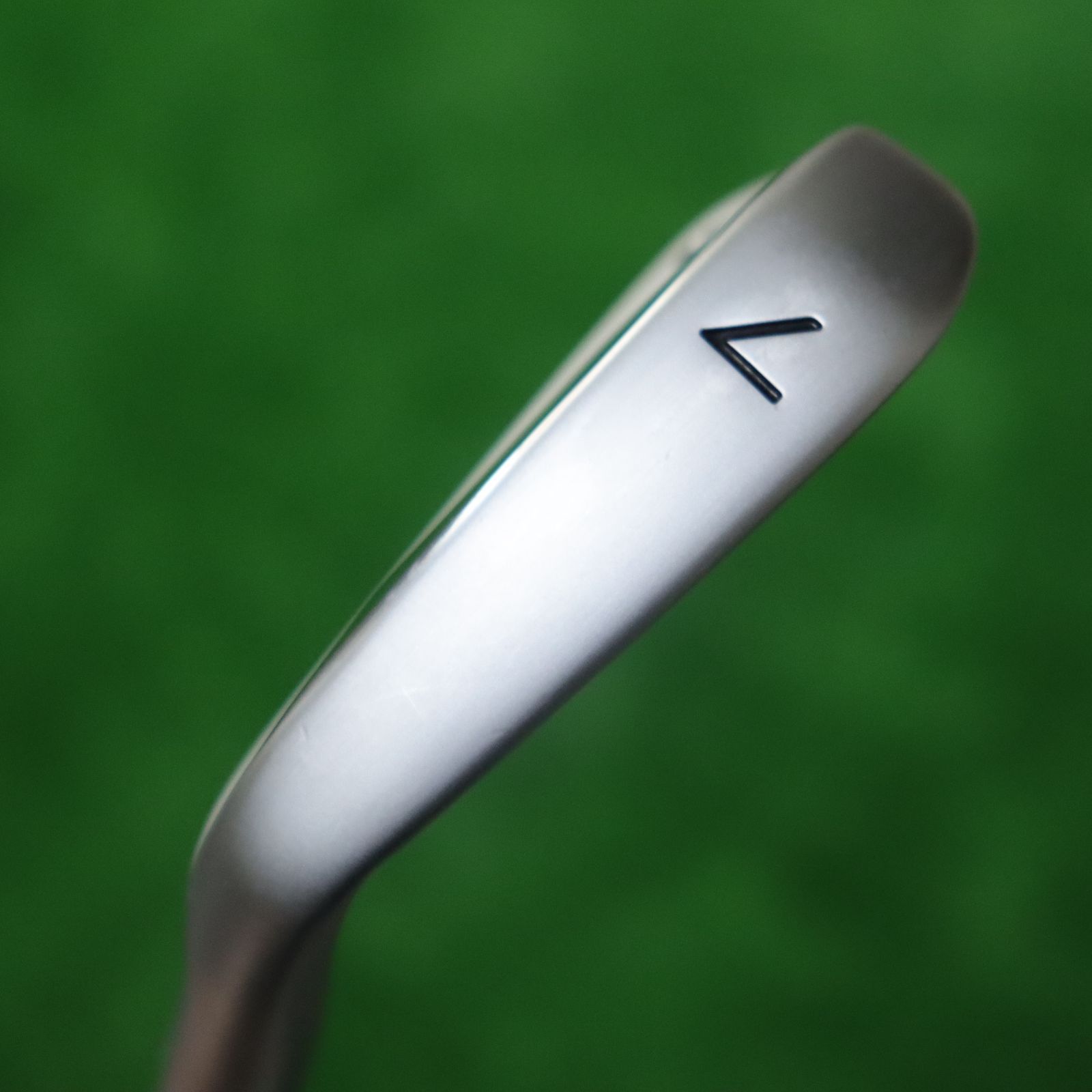 Taylormade P7MB 7番アイアン DG EX S200 Taylormade P7MB 7番アイアン DG EX S200