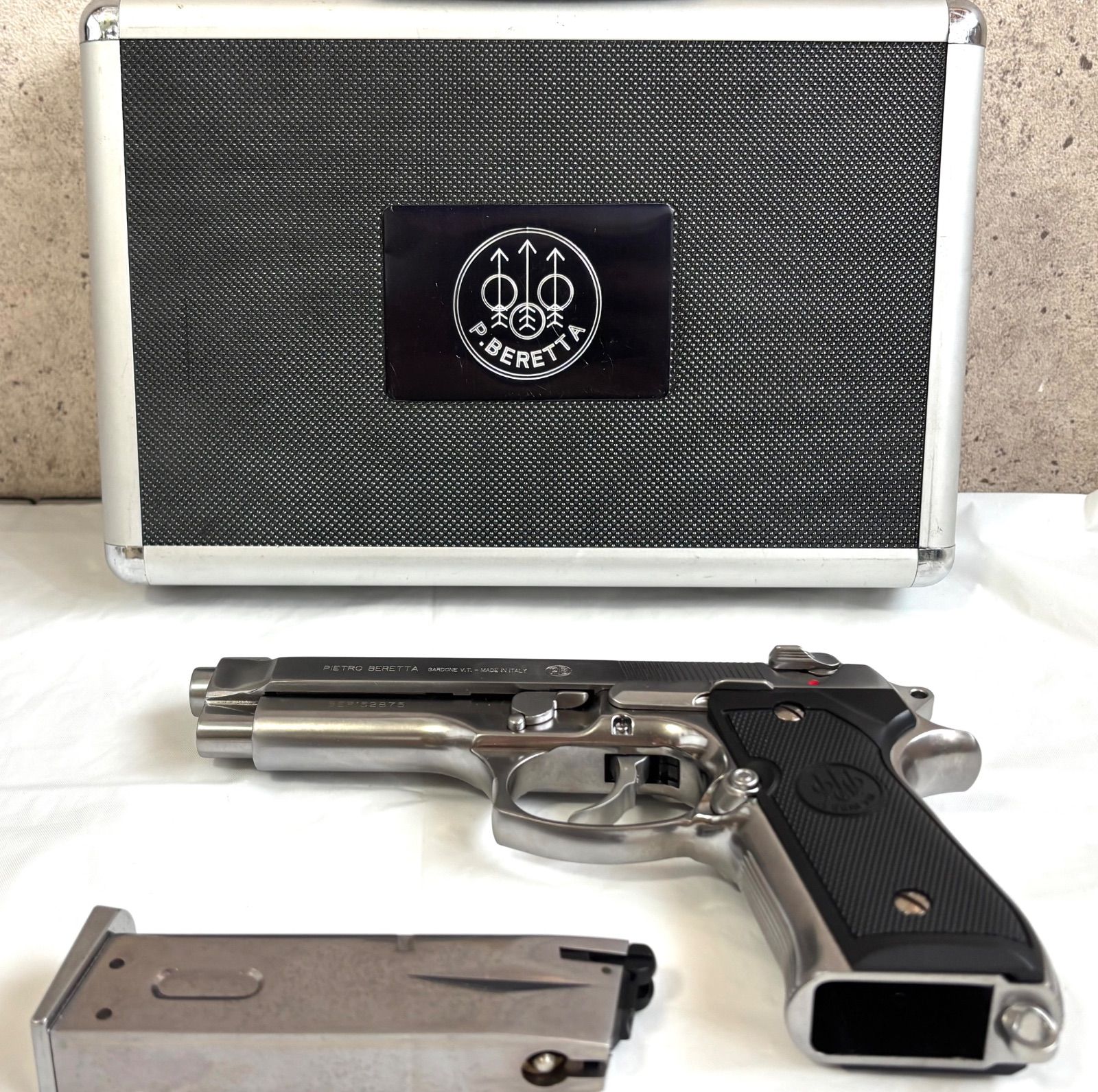 サンエイ PIETRO BERETTA ピエトロベレッタ ケース入 美品 PIETRO BERETTA ピエトロ・ベレッタ MOD. 92FS