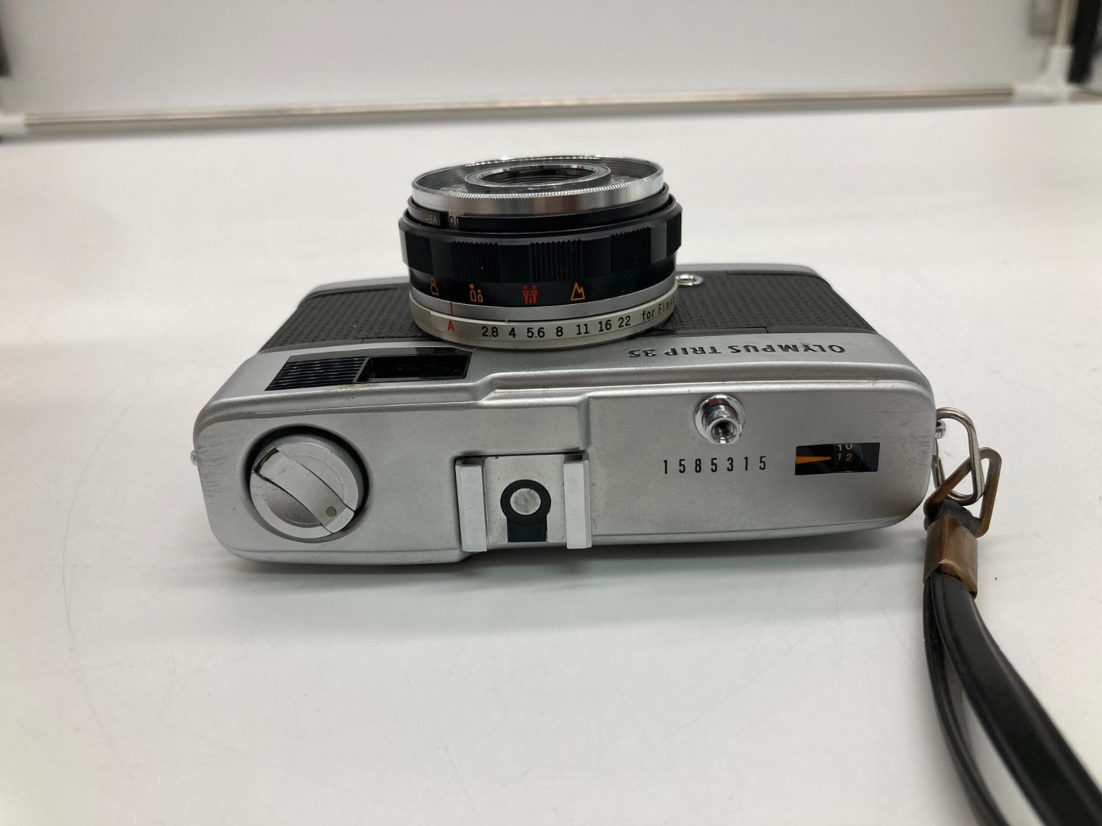 美品✨OLYMPUS TRIP 35 カメラ　フィルムカメラ　動作未確認 186000 現状品 Olympus Trip 35 フィルムカメラ シルバー