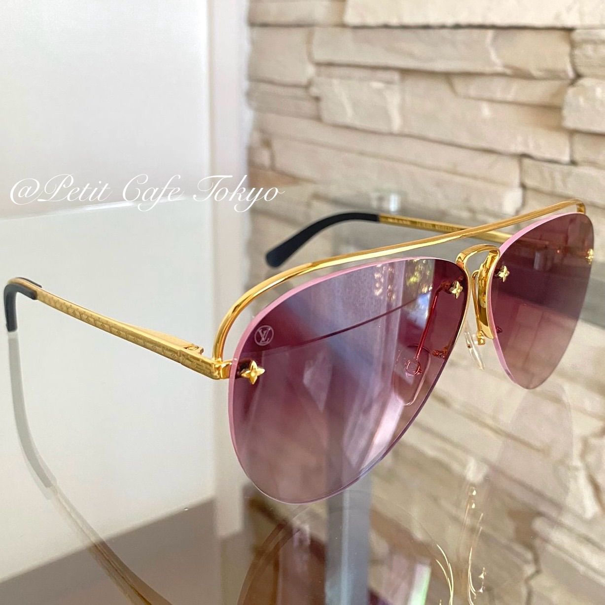 【LOUIS VUITTON】サングラス ミラー加工 パープル×ゴールド　ピンク LOUIS VUITTON】サングラス ミラー加工 パープル×ゴールドピンク