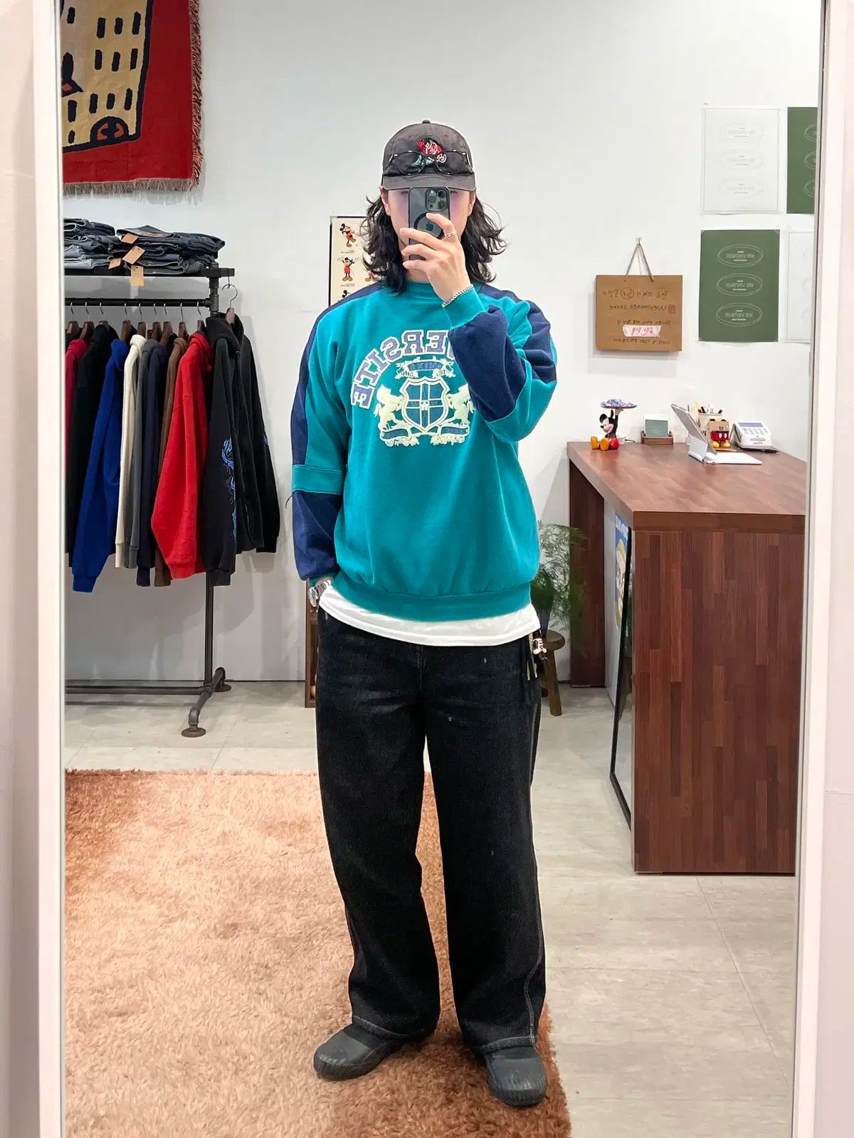 UNIVERSITE スウェットシャツ