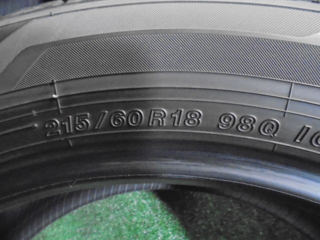 iG60 18インチスタッドレスタイヤ4本セット