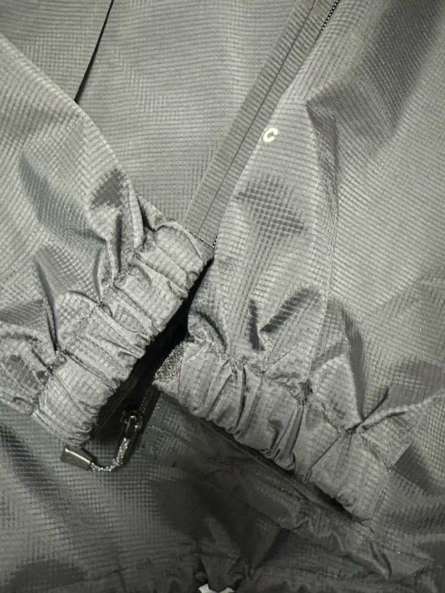 モンベル サンダー ジャケット m サイズ