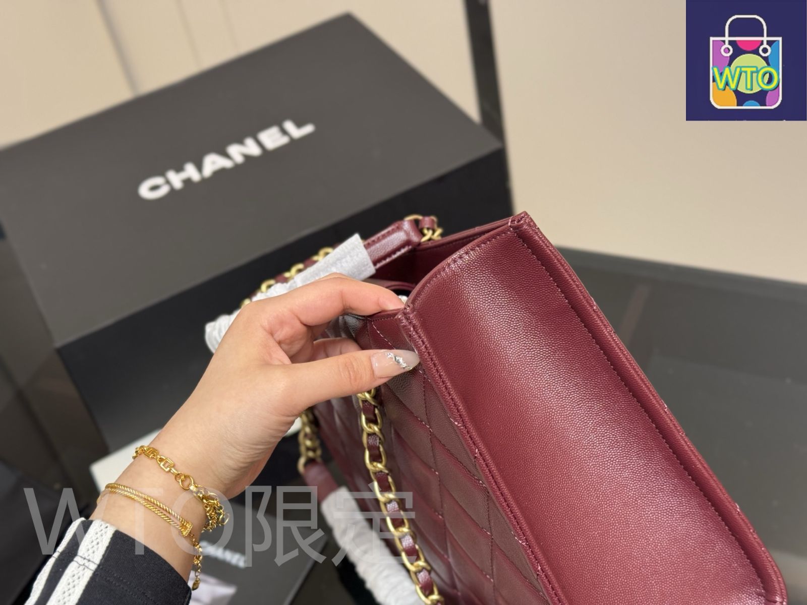 CHANEL ドットパターン トートバッグ シャネル 公式サイト：CHANEL.COM - ファッション | CHANEL シャネル