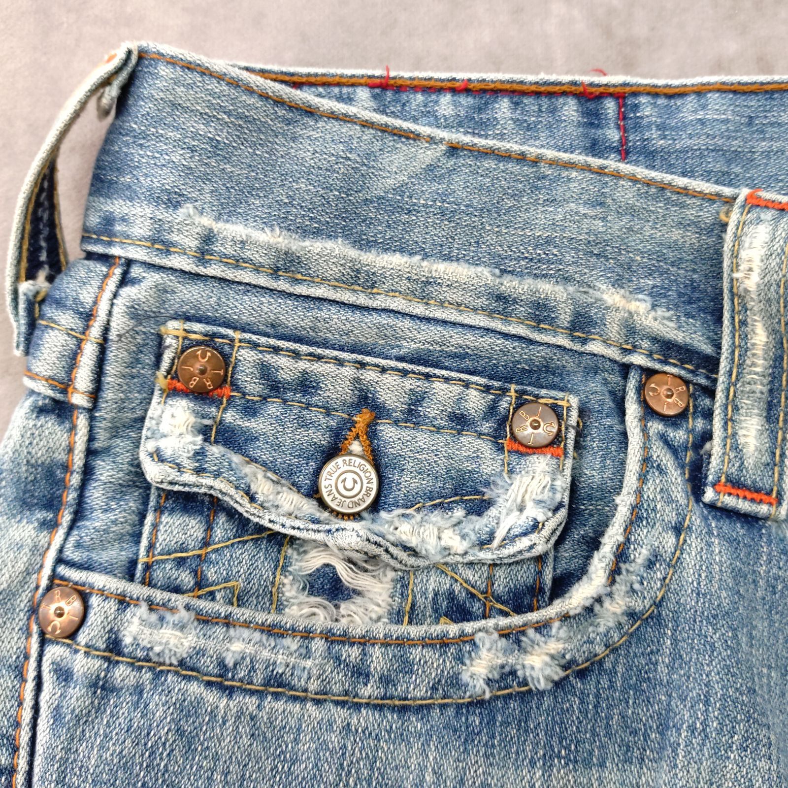 TRUE RELIGION ROW 31 SEAT 33 サイズ デニム ショートパンツ