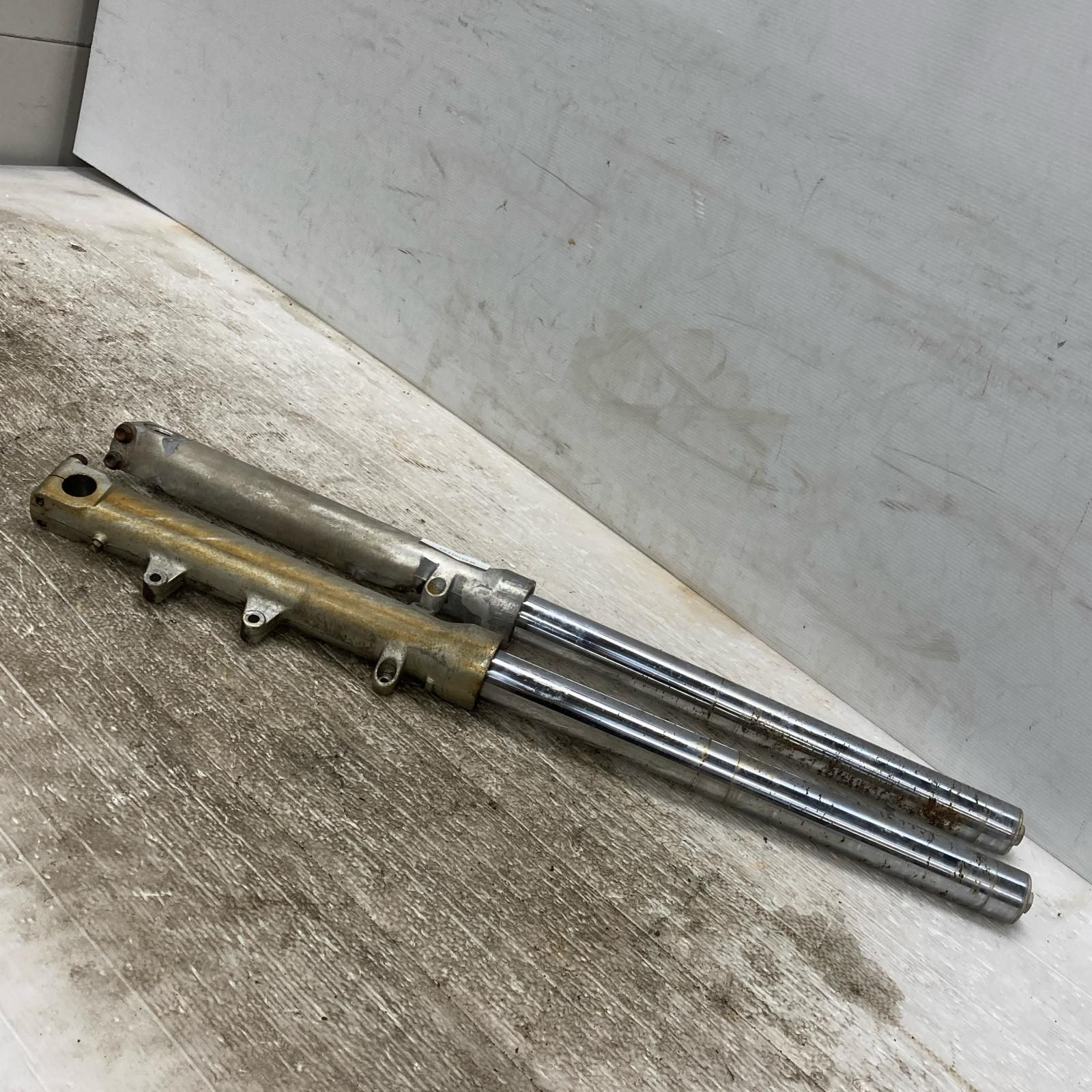 NC31 フロントフォーク