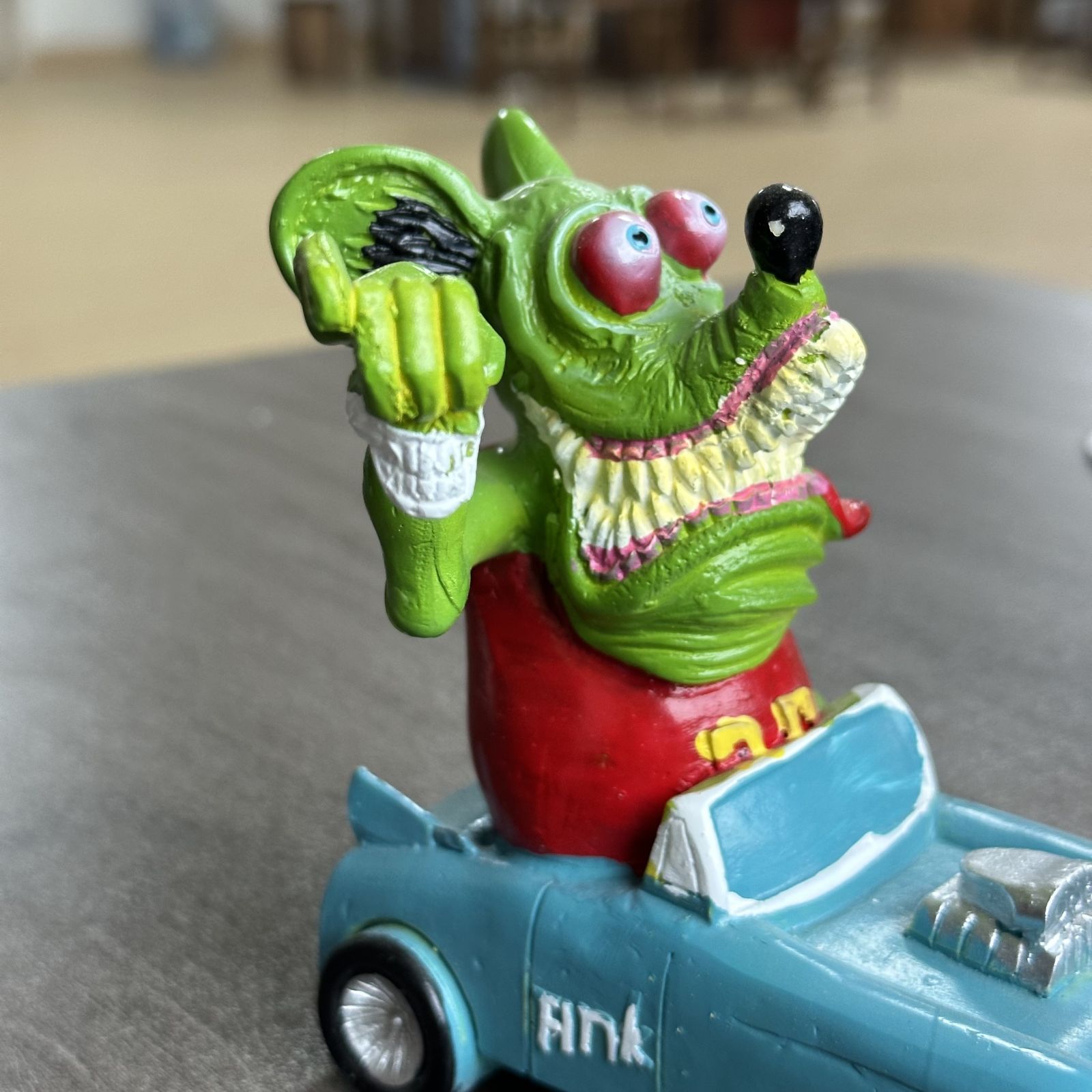 4体セット モンスター 置物 12cm 化け物 ドライブ 車 樹脂製