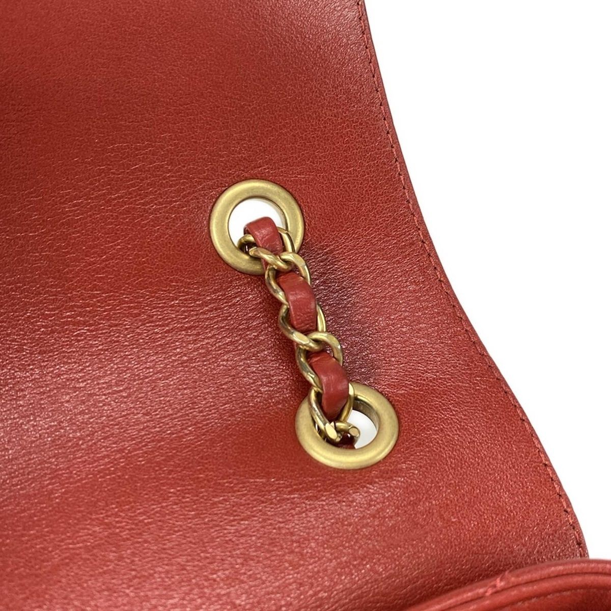CHANEL(シャネル) ショルダーバッグ シェブロン/Vステッチ CHANEL(シャネル) ショルダーバッグ シェブロン/Vステッチ