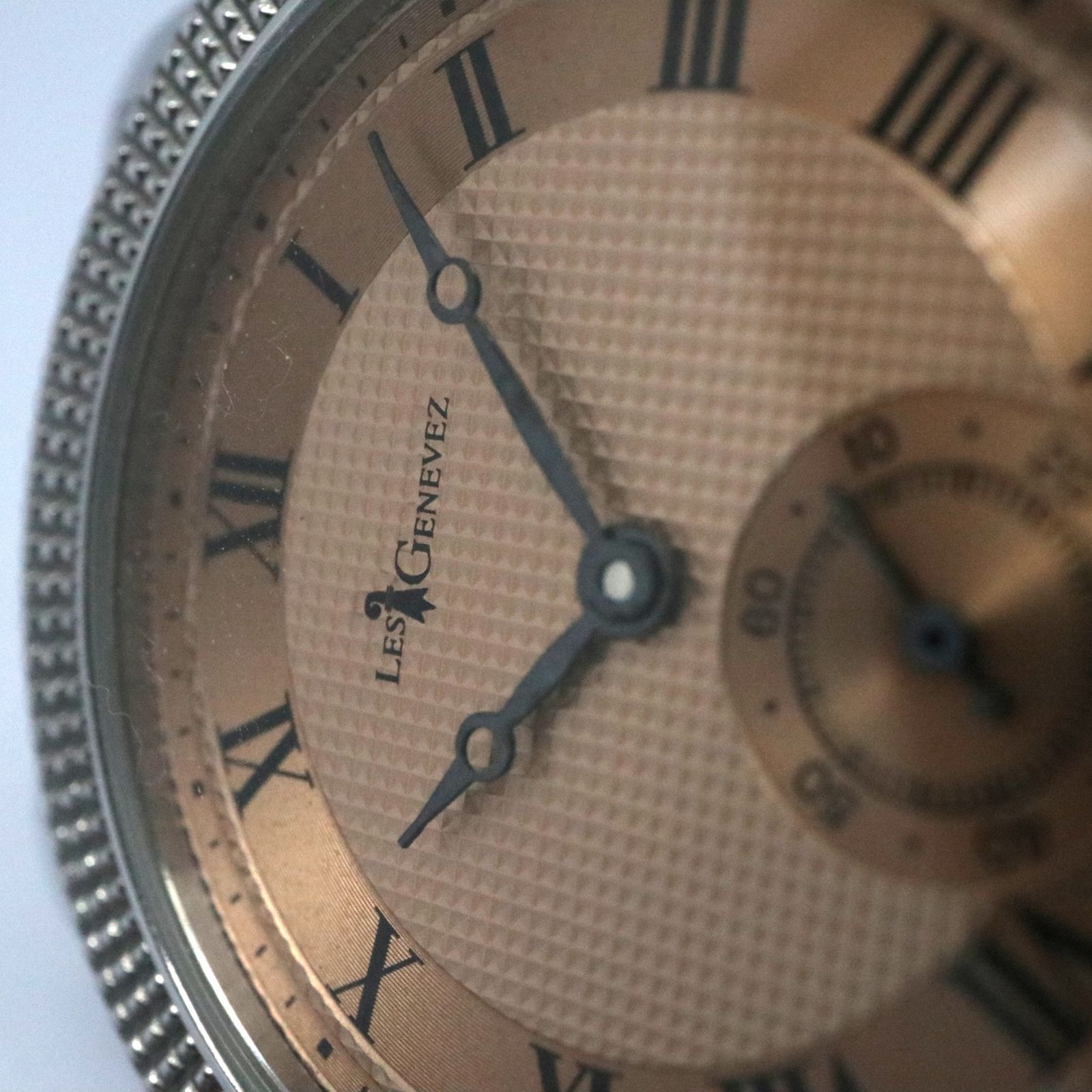 稼働品】LES GENEVEZ レジェネベ 72007 サーモン文字盤 スモセコ 手 