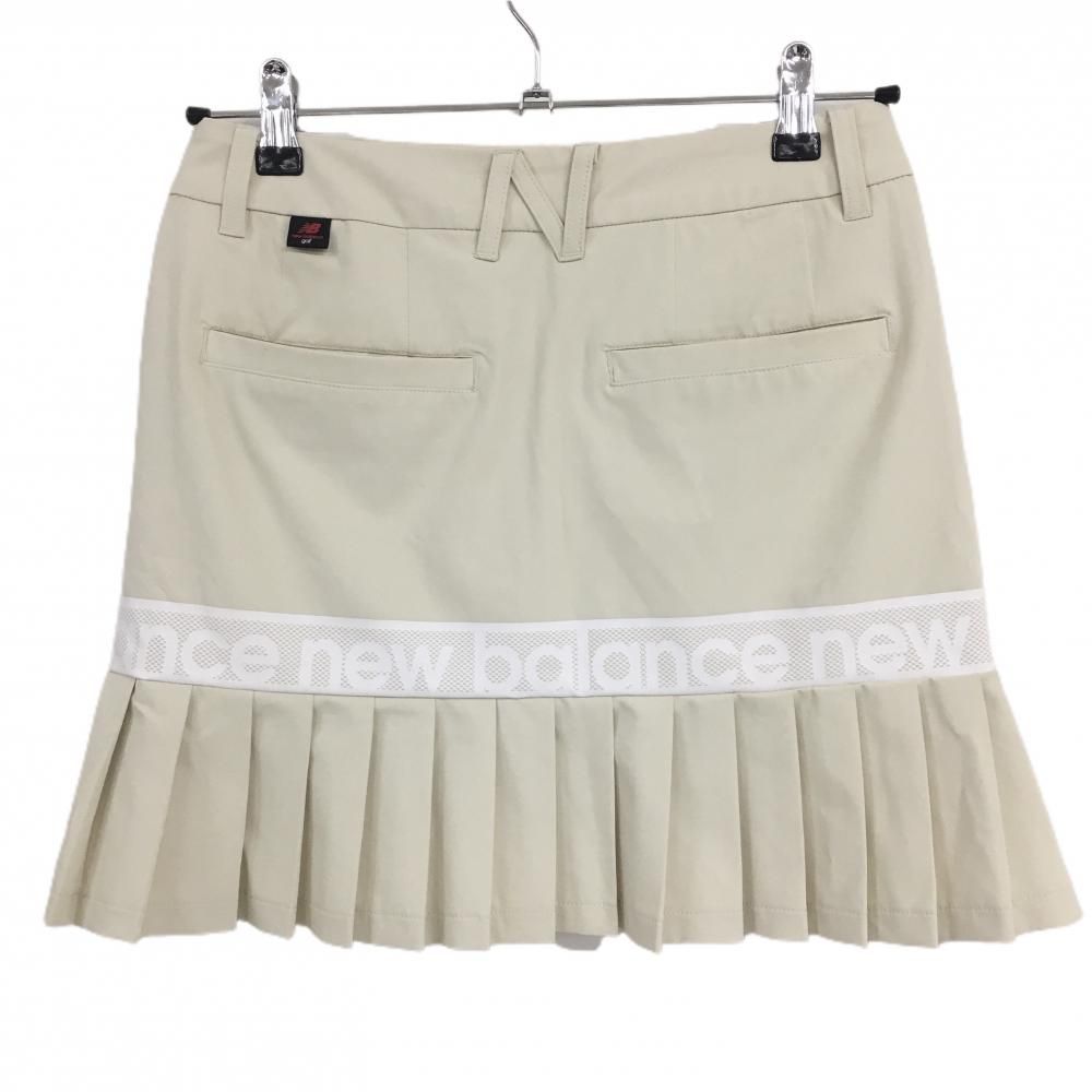 NEW BALANCE GOLF 美品 プリーツスカート 2023 ベージュ M ☆SALE価格☆ニューバランスゴルフ スカート ライトベージュ 後
