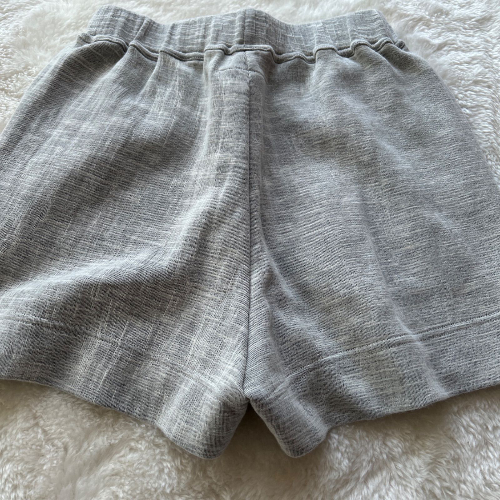 ショートパンツ