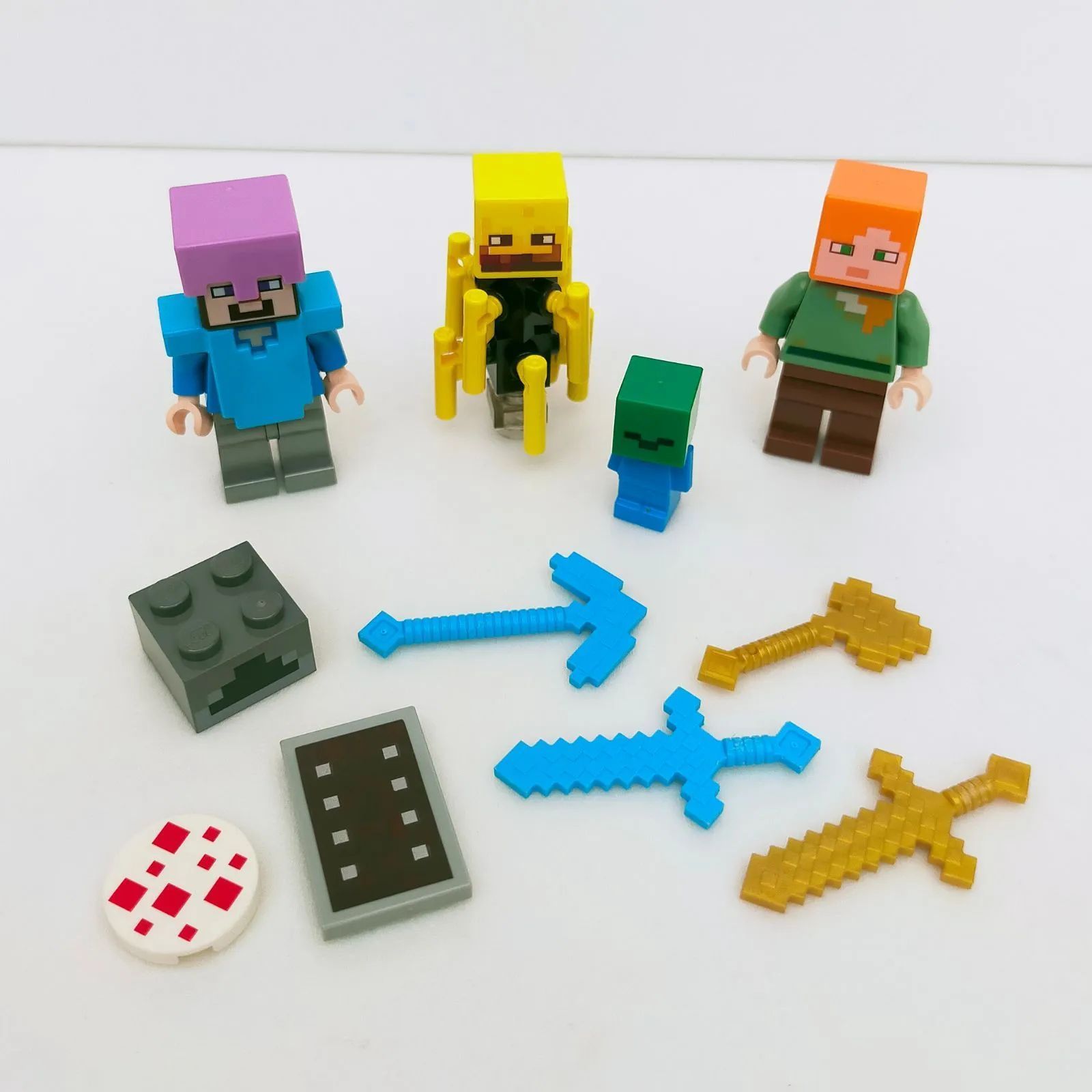 3037 レゴ マインクラフト マイクラ ミニフィグ 4体＆小物セット 武器 