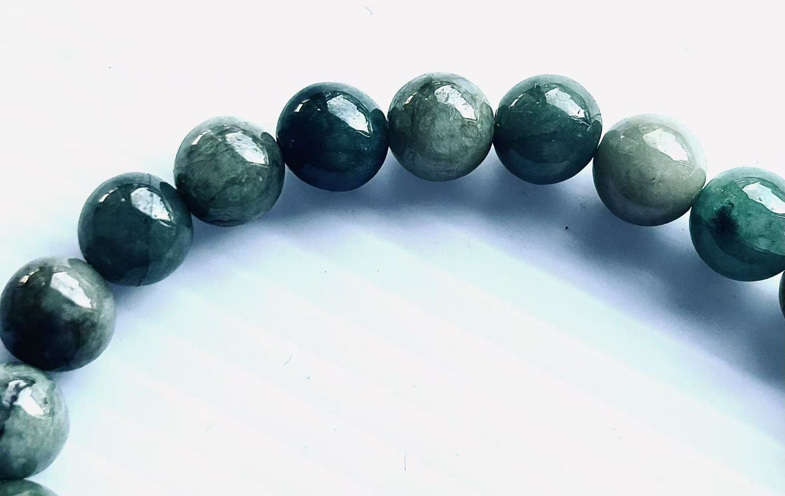 晶玉堂天然糸魚川濃い翡翠30Aブレスレット8mm - メルカリ