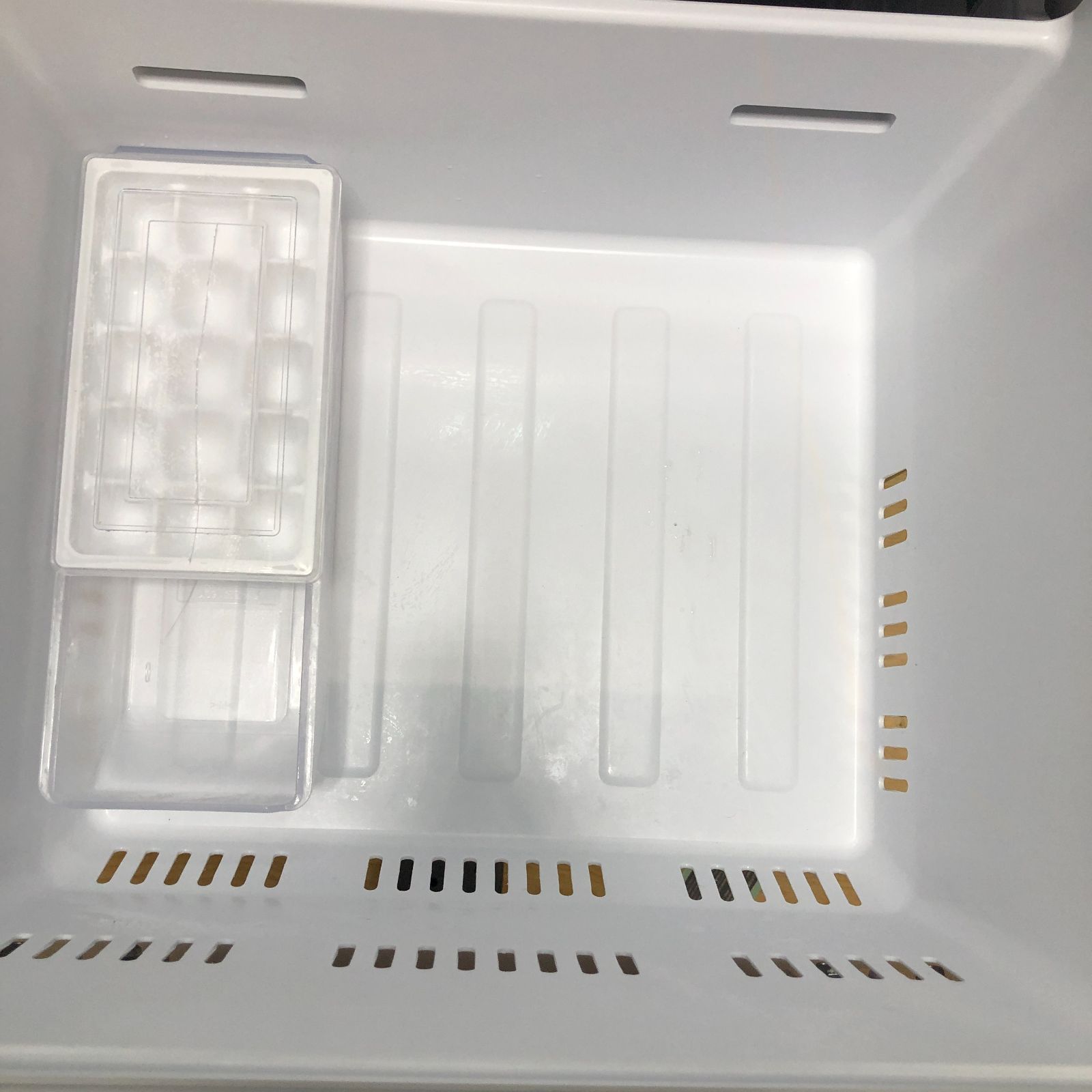 送料無料 美品 アイリス 冷蔵庫 IRSN-32B-S 2023年 88266 美品