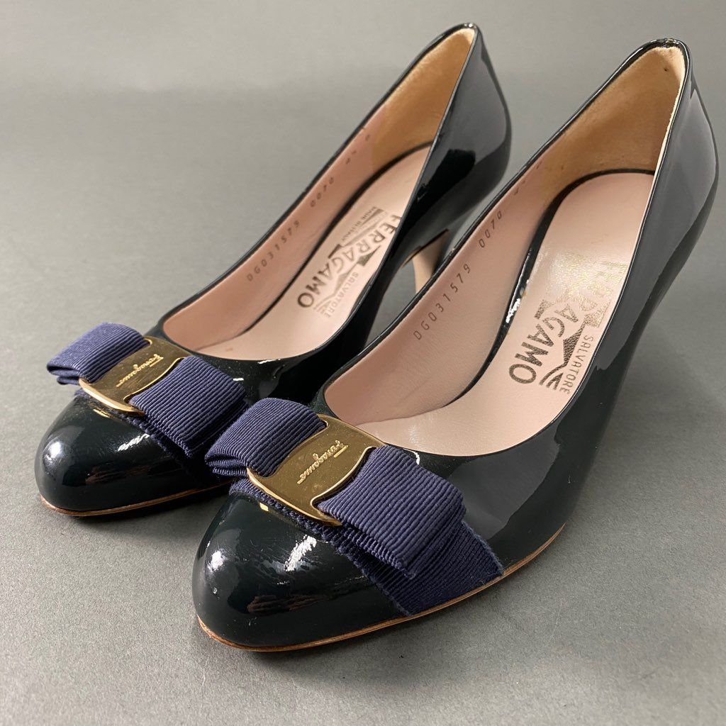3b6 Salvatore Ferragamo サルヴァトーレ フェラガモ ヴァラリボン 