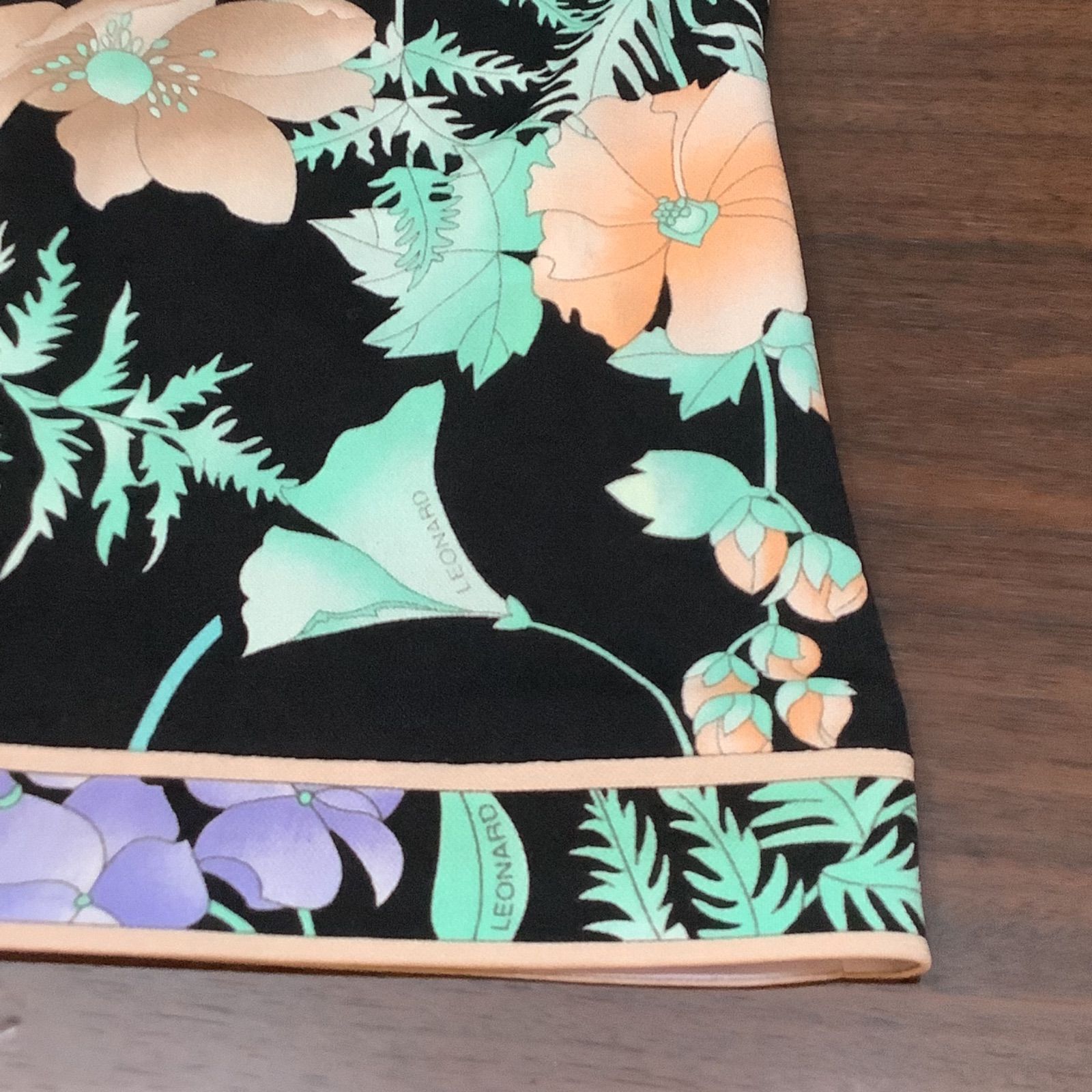 ⭐️美品◎LEONARD ブルーカットソー 総柄 花柄 日本製