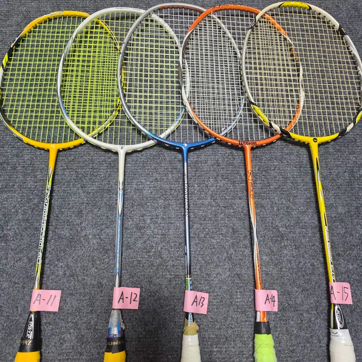  ONE個5万円 경기용 選手用 カーボン バドミントン ラケット 판매します その他 バドミントン